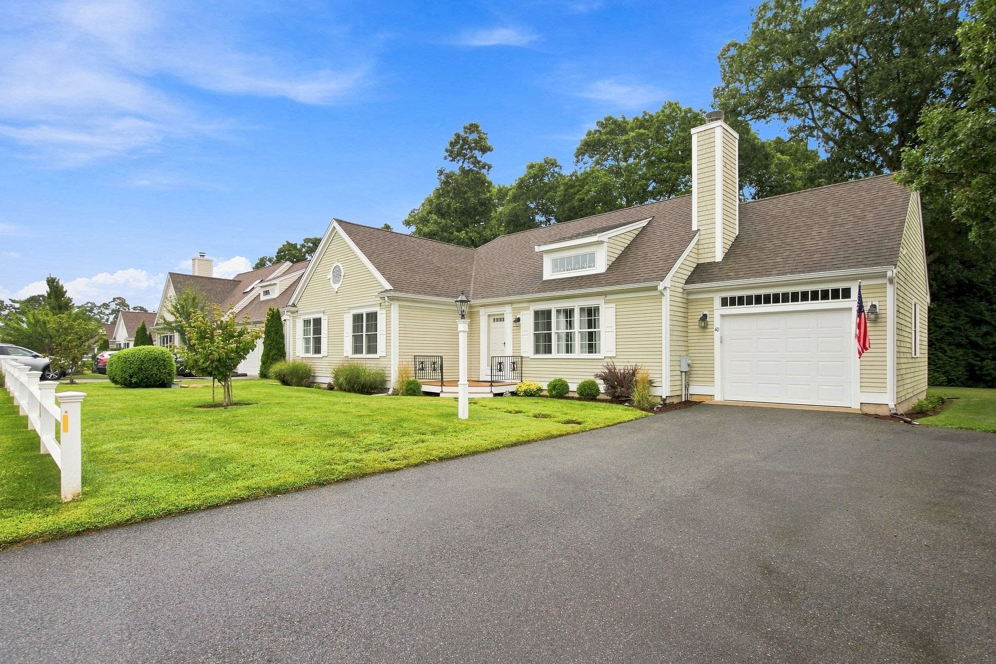 Single Family Residence at 40 Settlers Ln, Barnstable MA 02601, Barnstable, photo 3 of 41