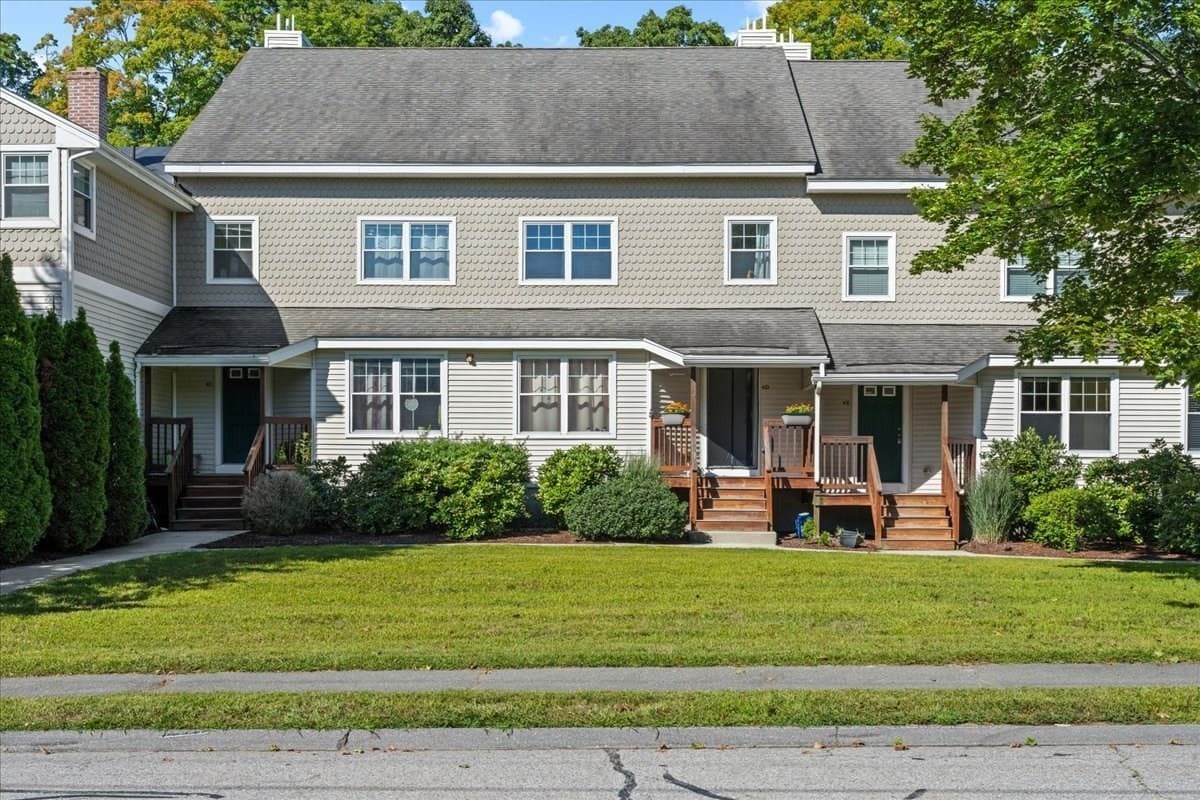 Condominium at 4 Mayberry Dr, Westborough MA 01581, Westborough, photo 2 of 40