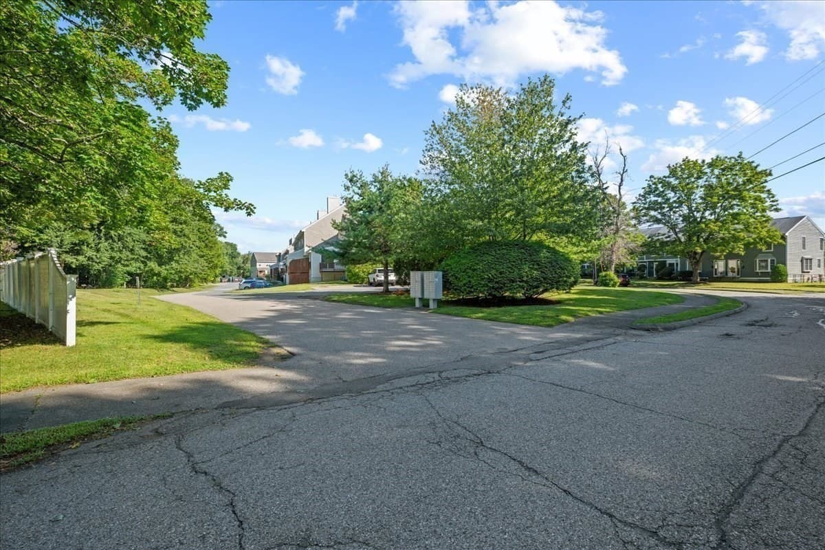 Condominium at 4 Mayberry Dr, Westborough MA 01581, Westborough, photo 30 of 40