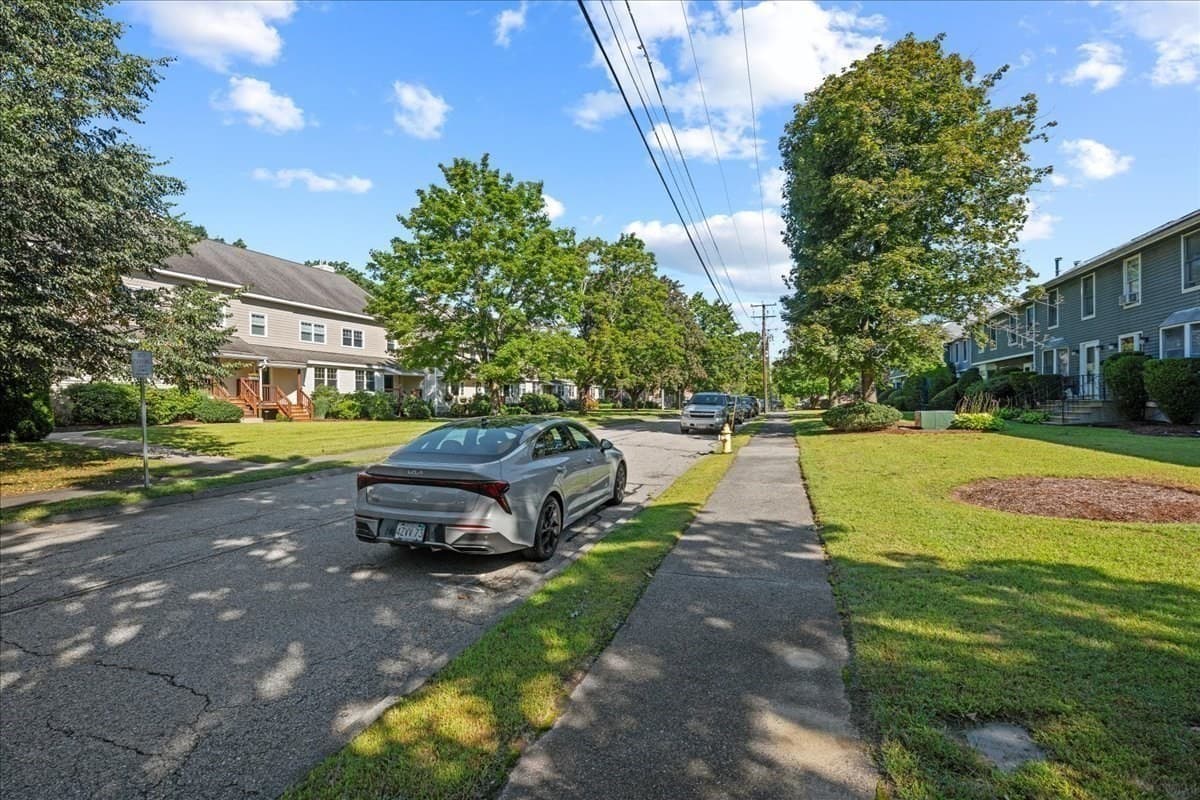 Condominium at 4 Mayberry Dr, Westborough MA 01581, Westborough, photo 35 of 40