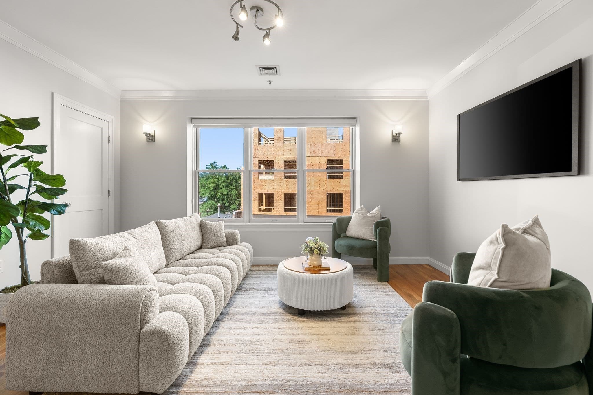 Condominium at 156 Green St # 205, Boston MA 02130, photo 4 of 34
