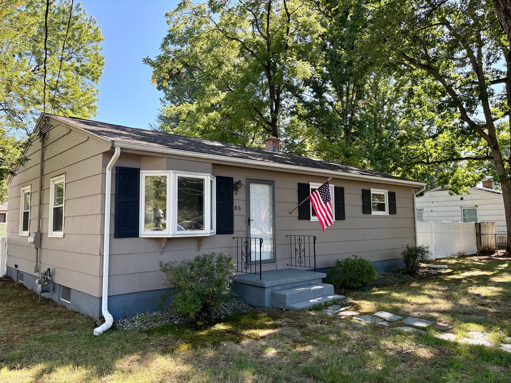 Single Family Residence at 85 Talmadge Dr, Springfield MA 01118, Springfield, photo 3 of 22