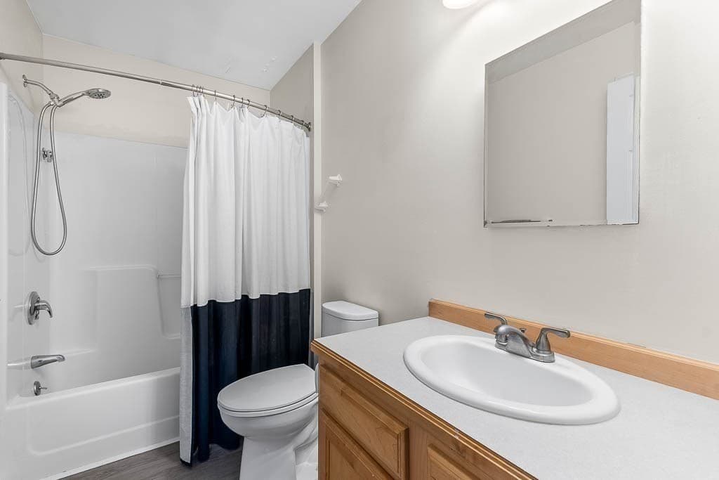 Single Family Residence at 21 Hemlock Dr, Bridgewater MA 02324, Bridgewater, photo 9 of 22