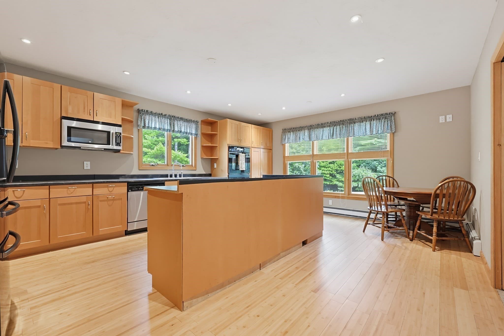 Single Family Residence at 60 Precinct, Middleboro MA 02346, Middleboro, photo 13 of 42