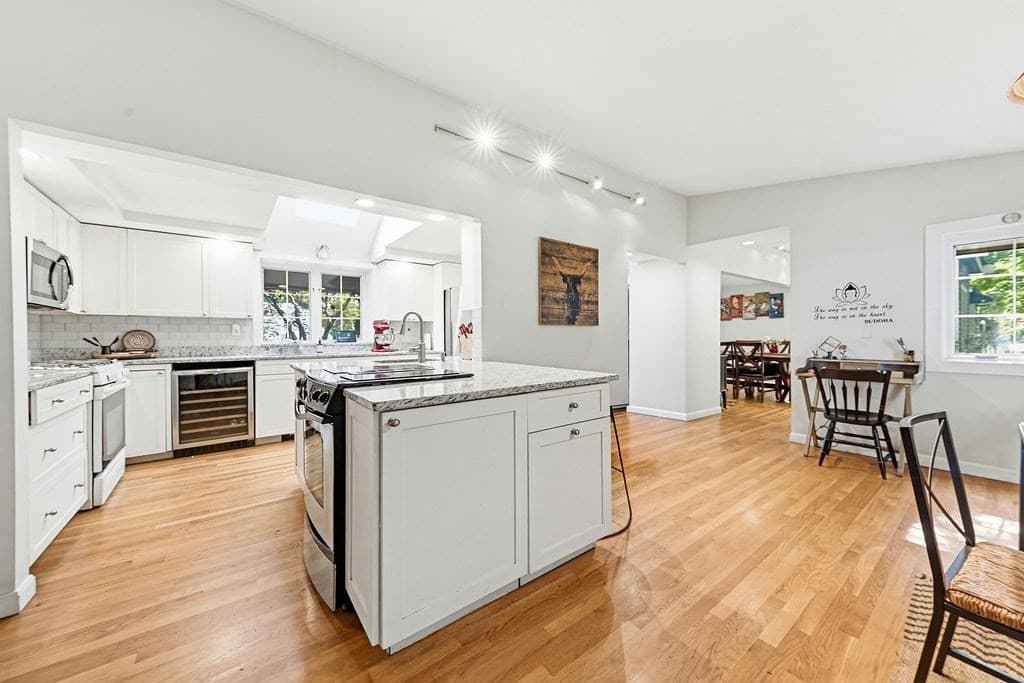 Single Family Residence at 49 Ashcroft Rd, Sharon MA 02067, Sharon, photo 3 of 42