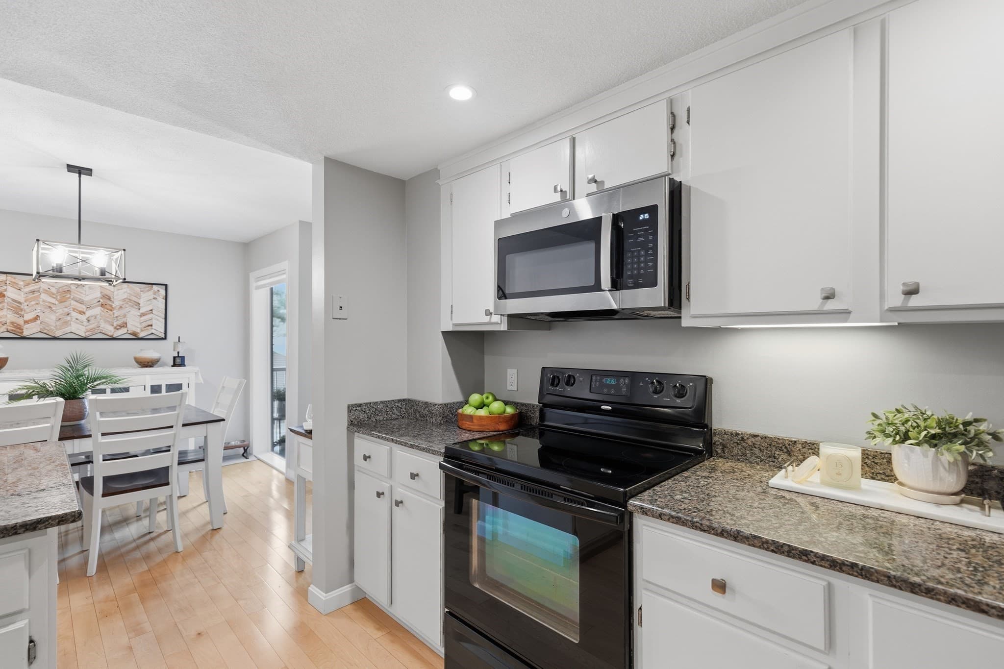 Condominium at 1100 Salem Street # 32, Lynnfield MA 01940, Lynnfield, photo 11 of 35