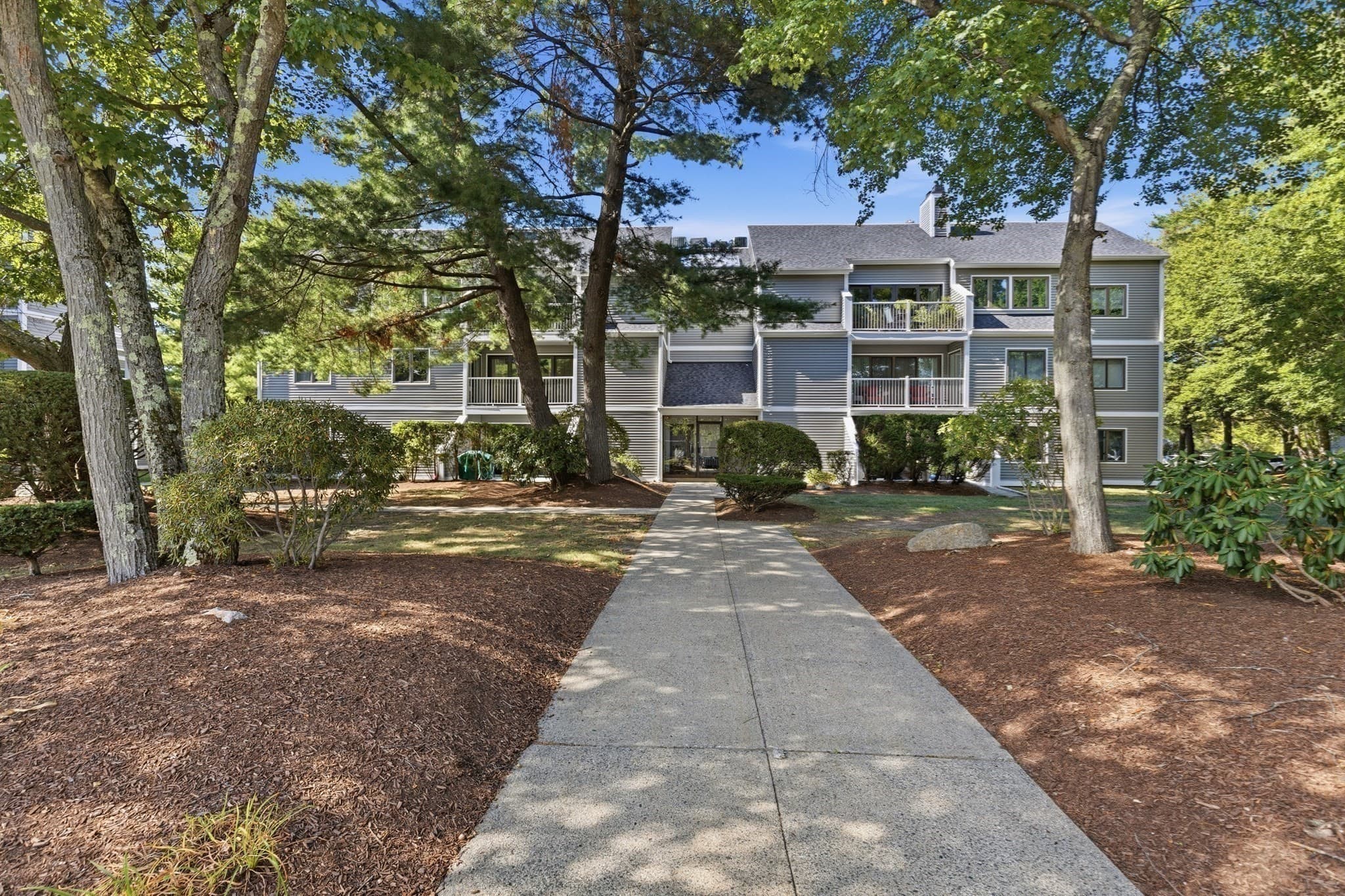 Condominium at 1100 Salem Street # 32, Lynnfield MA 01940, Lynnfield, photo 29 of 35
