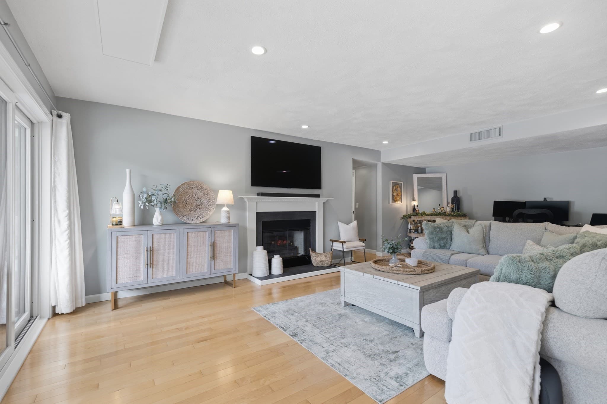 Condominium at 1100 Salem Street # 32, Lynnfield MA 01940, Lynnfield, photo 4 of 35