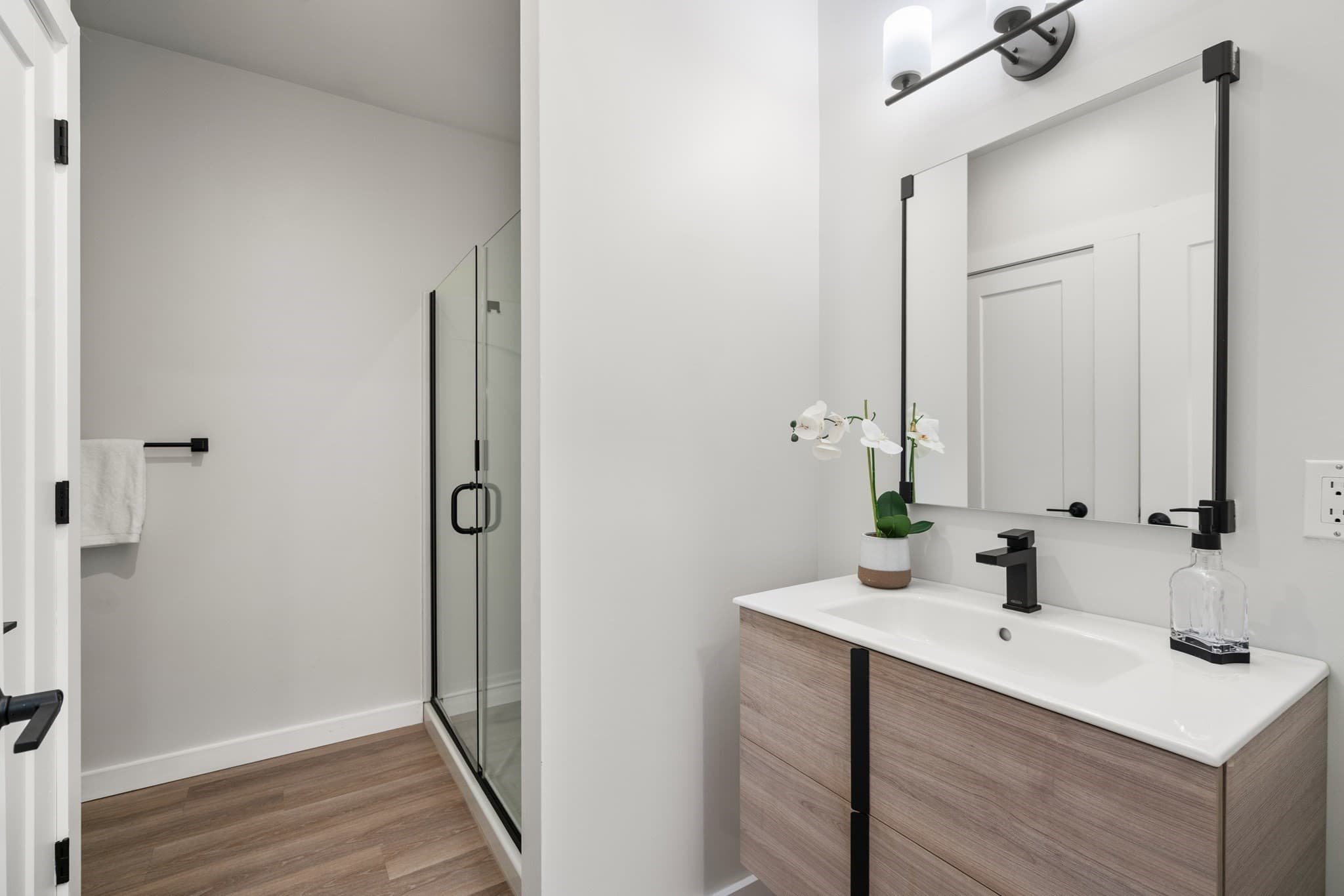 Condominium at 10 Somerset # 309U, Winthrop MA 02152, Winthrop, photo 13 of 24
