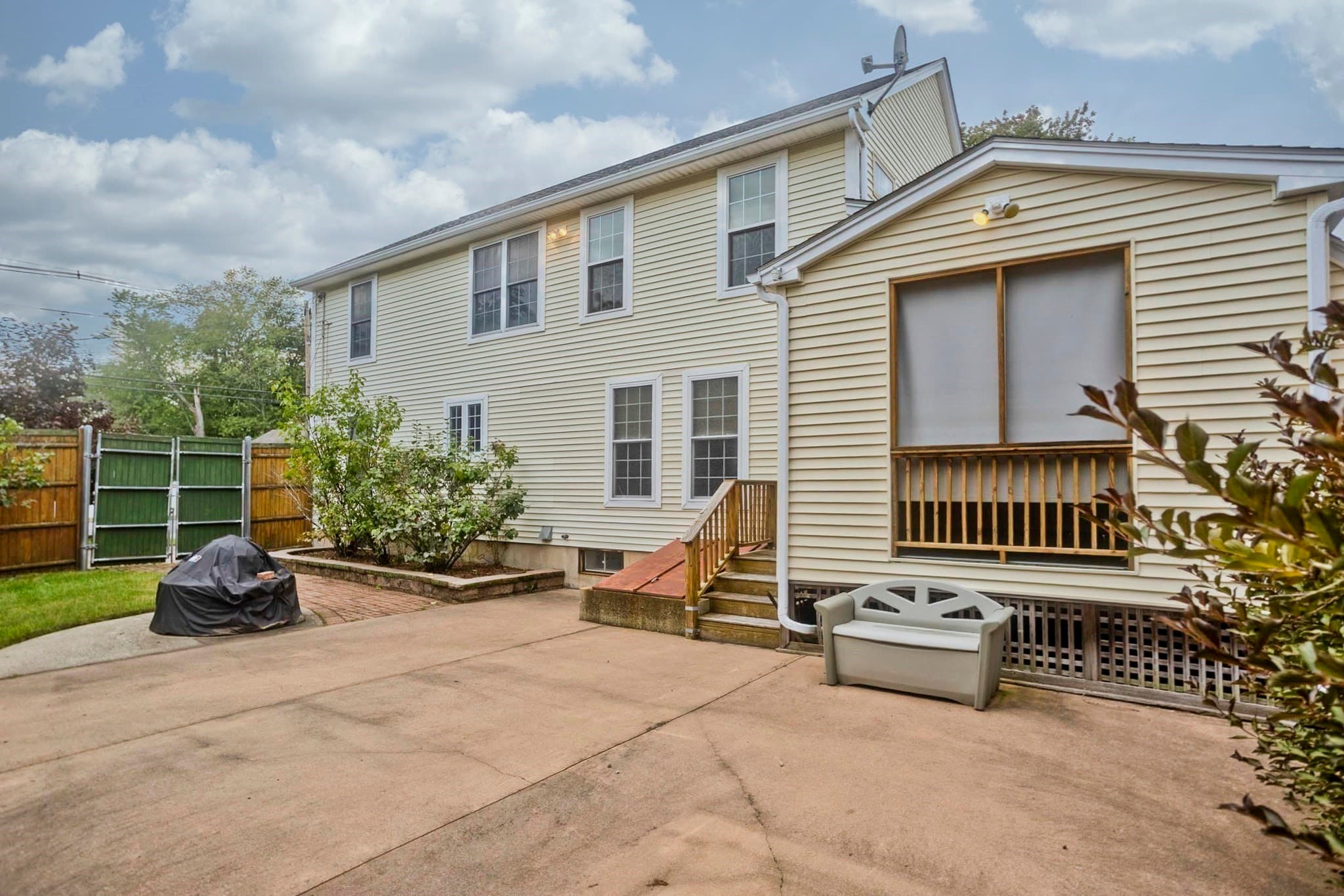 Single Family Residence at 76 Somers Road, East Longmeadow MA 01028, East Longmeadow, photo 27 of 42