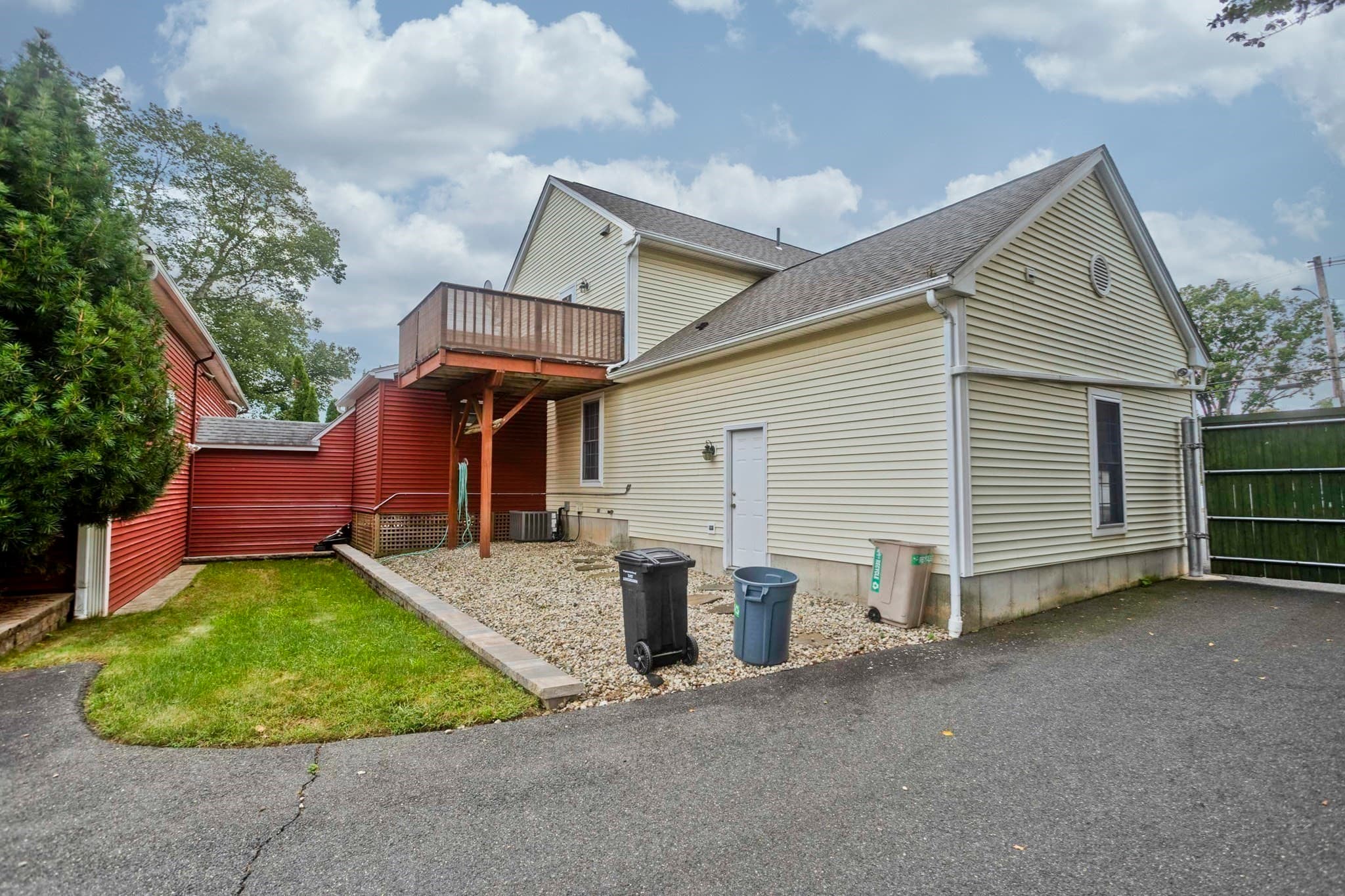 Single Family Residence at 76 Somers Road, East Longmeadow MA 01028, East Longmeadow, photo 30 of 42