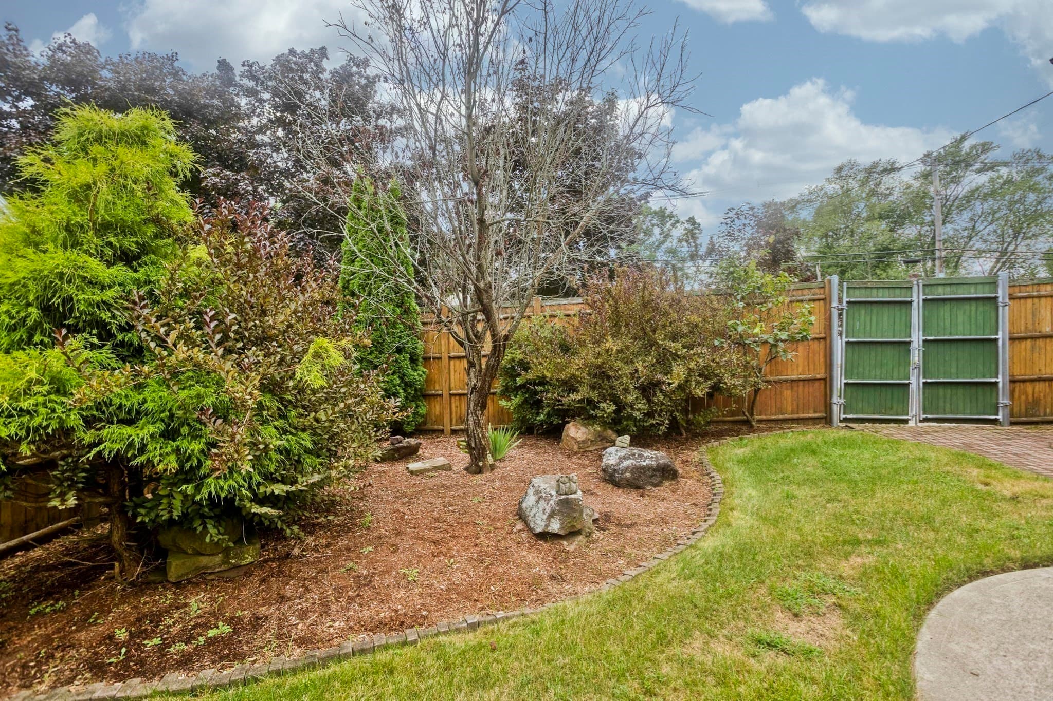 Single Family Residence at 76 Somers Road, East Longmeadow MA 01028, East Longmeadow, photo 31 of 42
