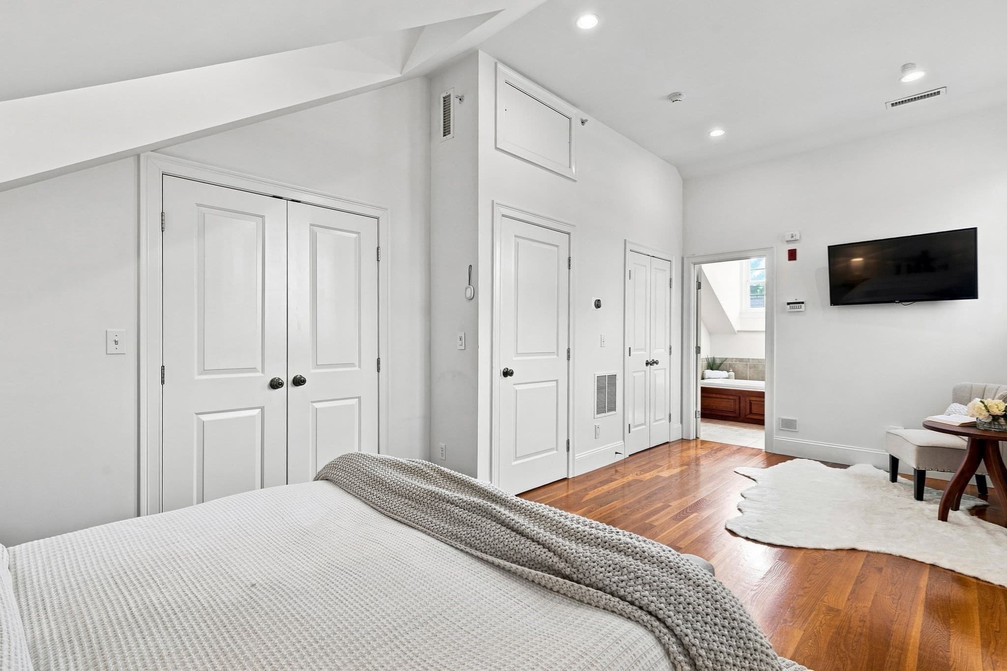 Condominium at 426 Main St # 1, Waltham MA 02452, photo 25 of 34