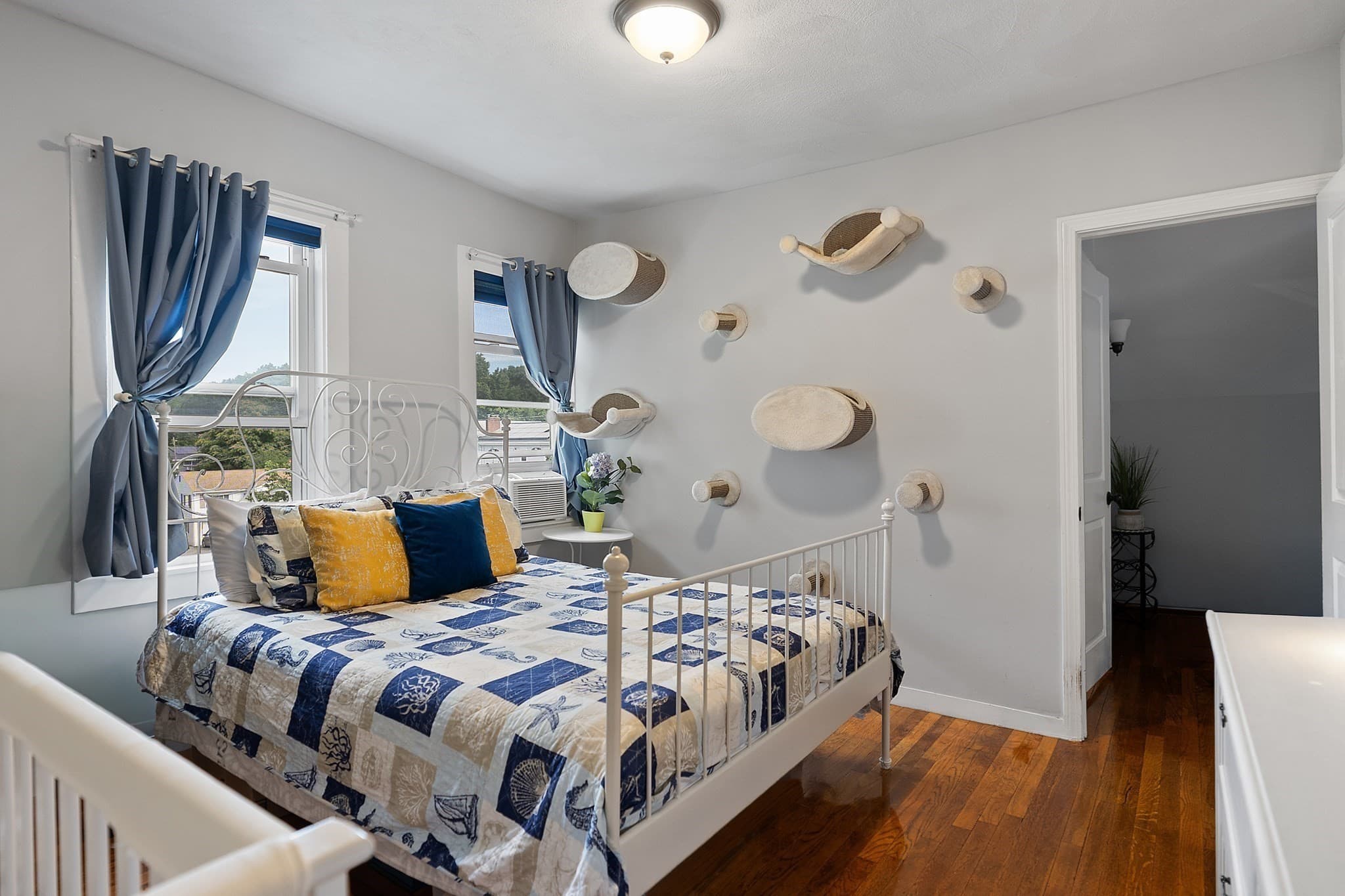 Single Family Residence at 10 Windsor Ave, Lynn MA 01902, Lynn, photo 16 of 32