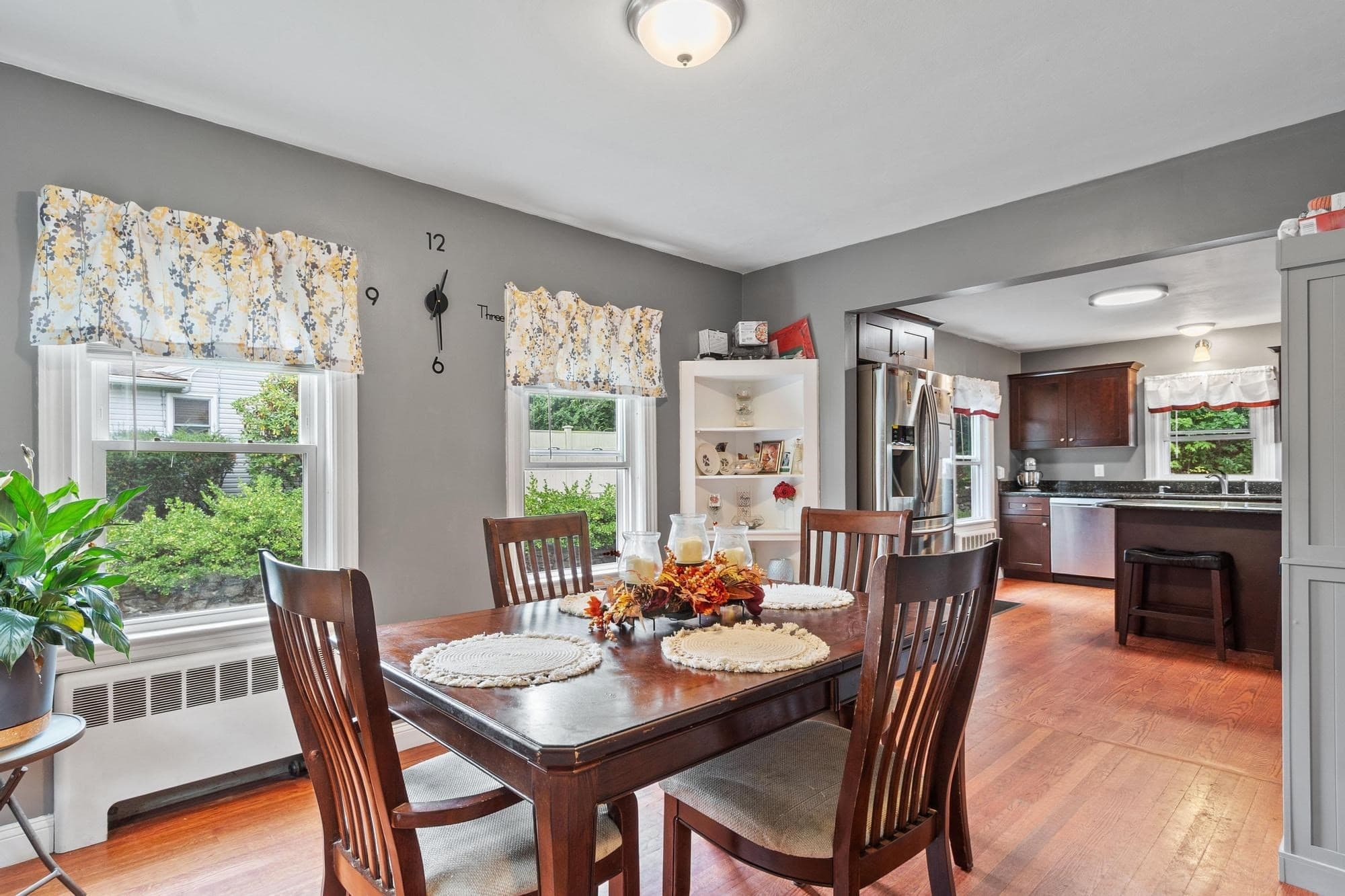 Single Family Residence at 406 Lincoln St, Fitchburg MA 01420, Fitchburg, photo 13 of 35