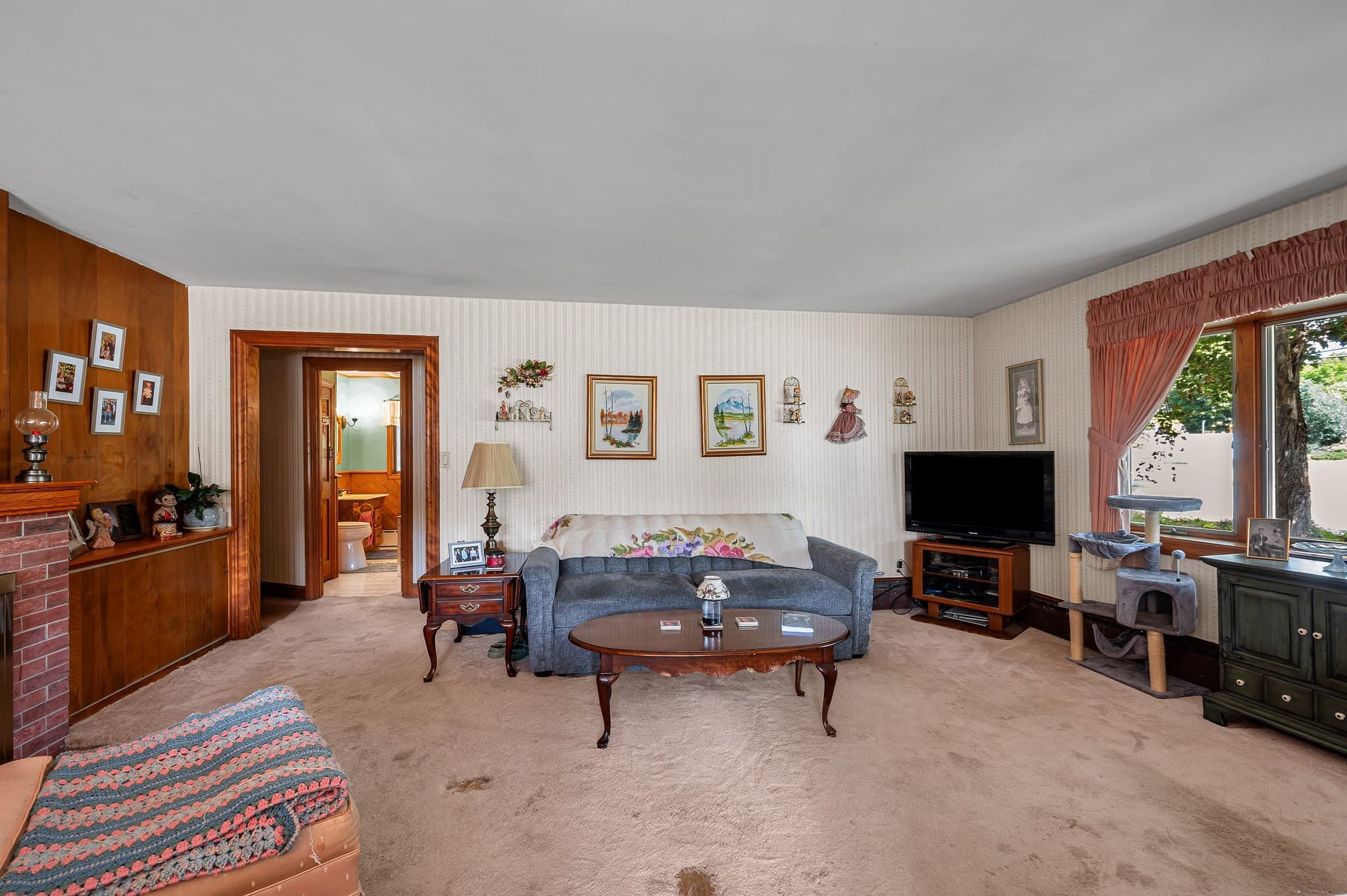Single Family Residence at 7 Peters St, North Andover MA 01845, North Andover, photo 6 of 26