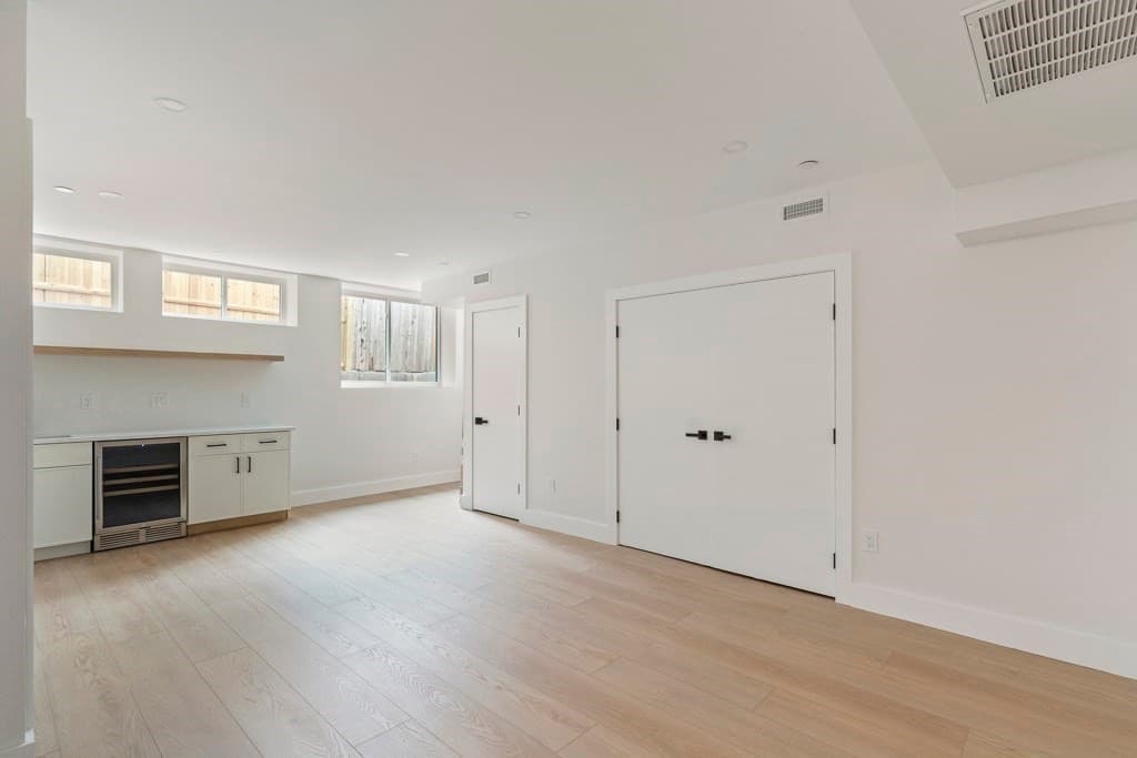 Condominium at 60 Franklin St # 3, Somerville MA 02145, Somerville, photo 24 of 32