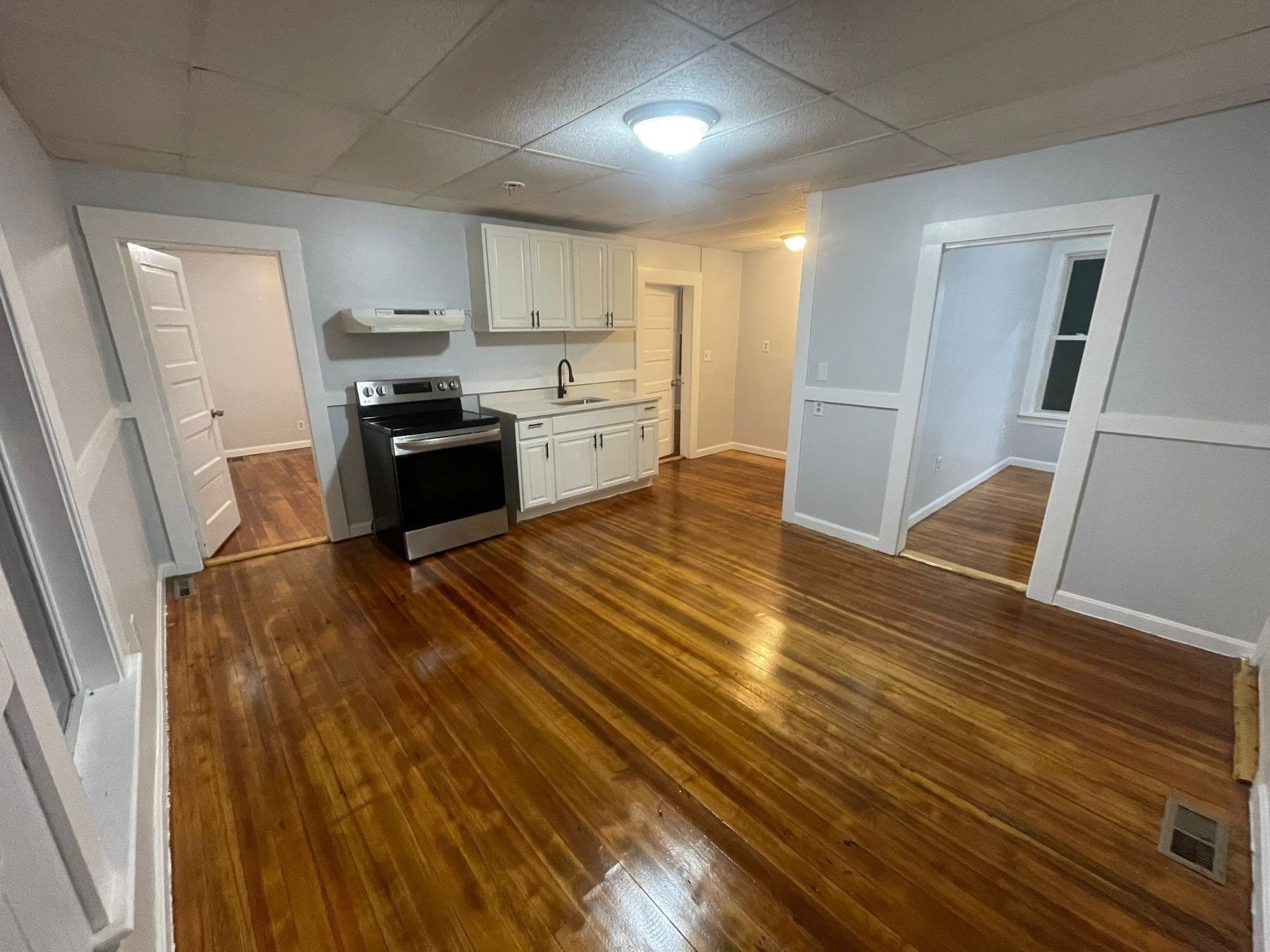 5-9 Family at 664 Main St, Southbridge MA 01550, Southbridge, photo 21 of 42