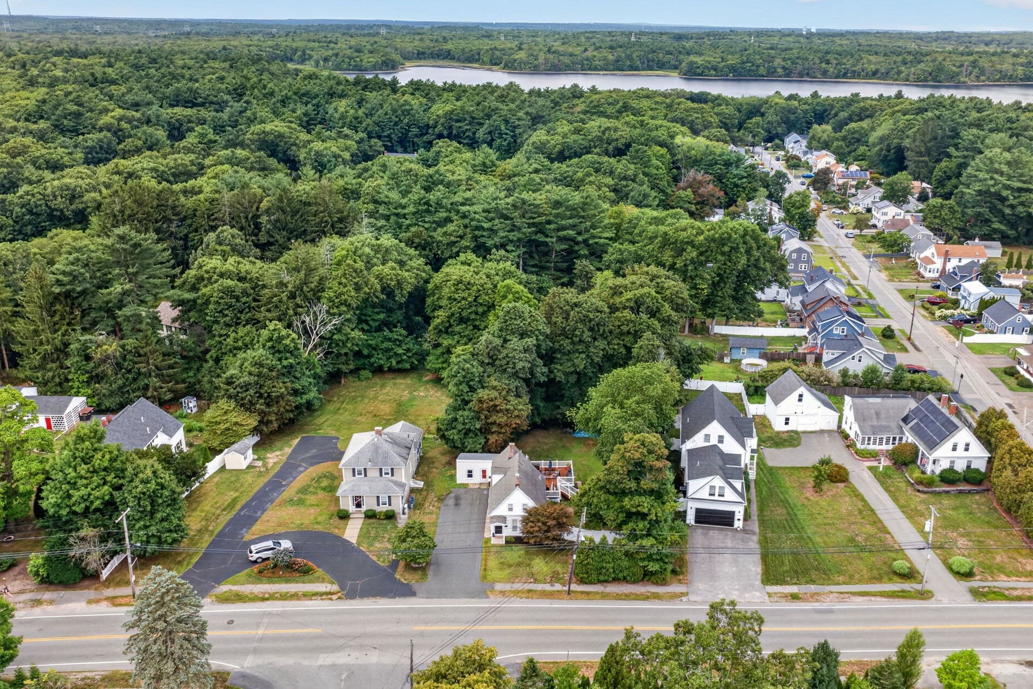 Single Family Residence at 395 Pond St, Weymouth MA 02190, photo 31 of 39