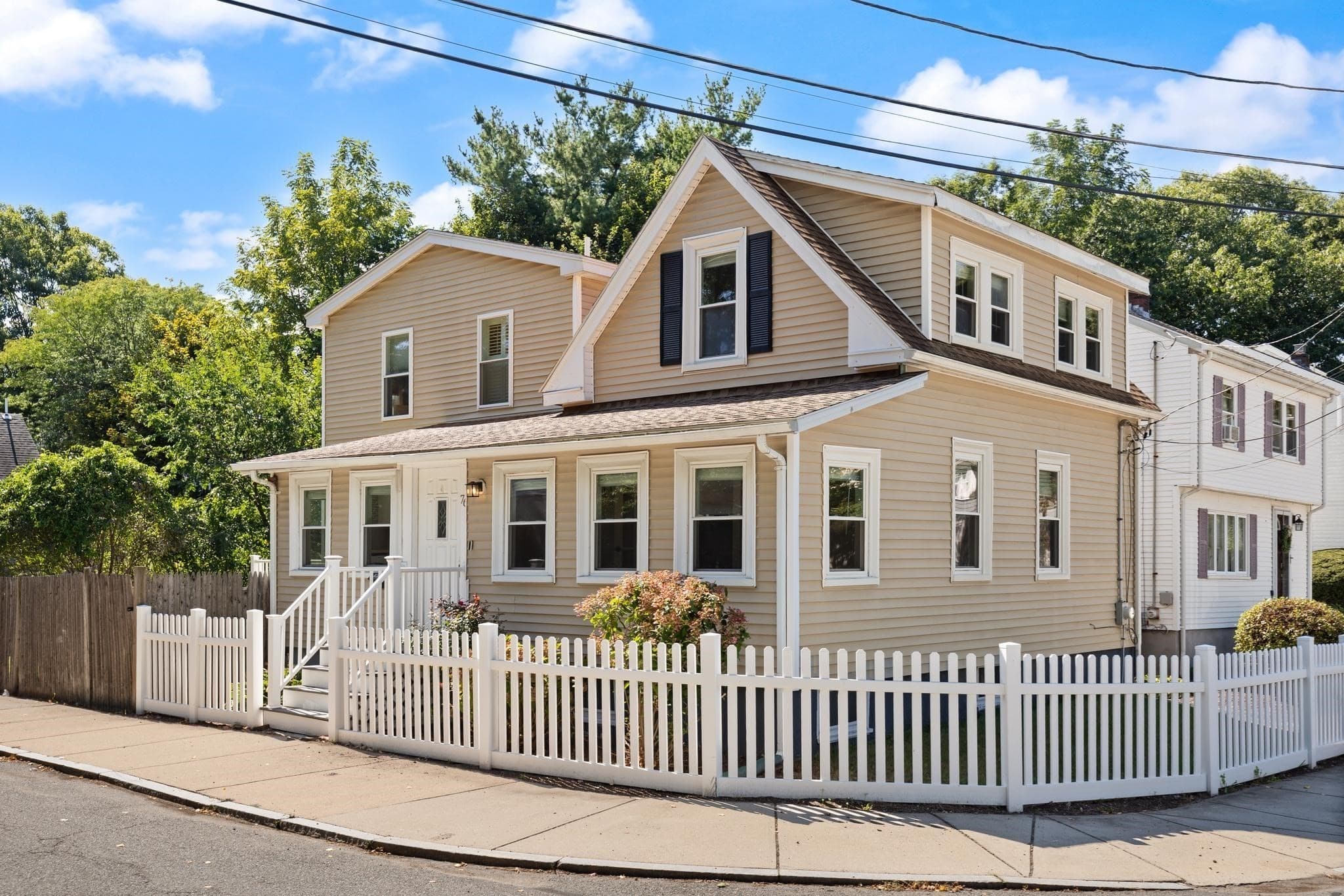 76 Saunders Street, Medford MA 02155