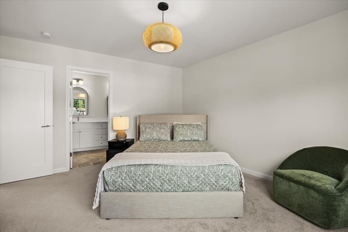 Condominium at 18 Oxbow Rd # 1, Raynham MA 02767, Raynham, photo 25 of 39