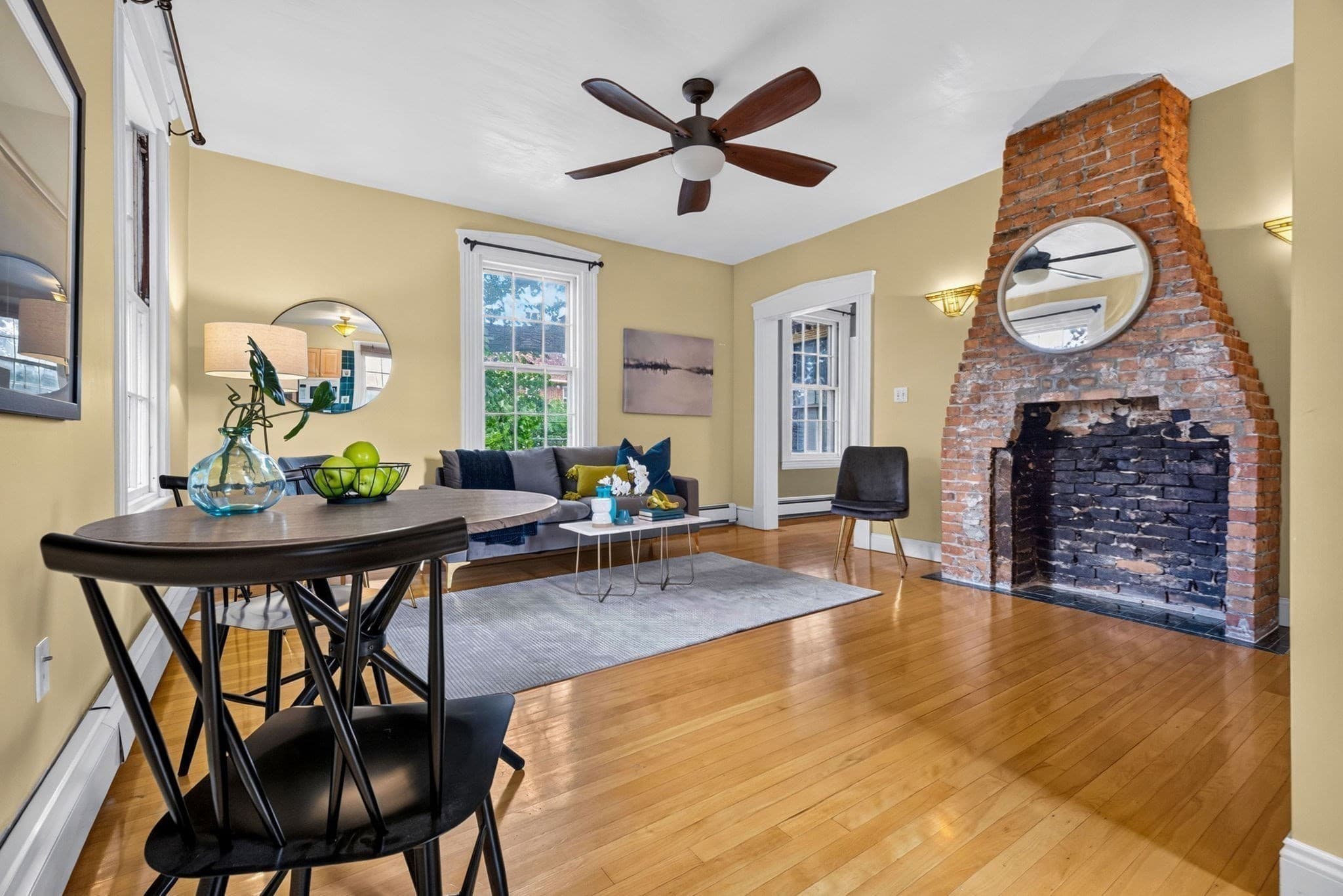 Condominium at 122 W Wyoming Ave # C, Melrose MA 02176, Melrose, photo 6 of 28