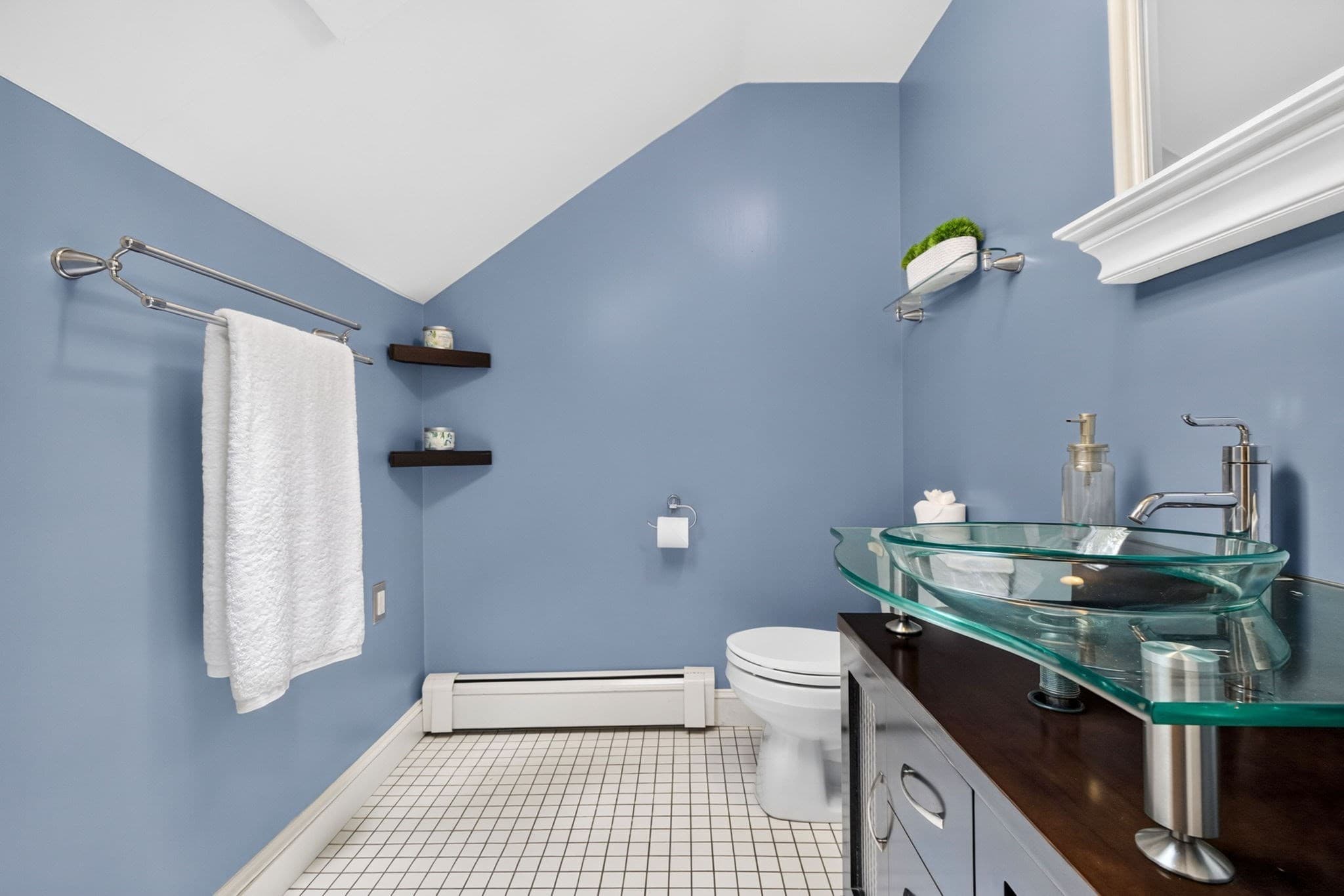 Condominium at 122 W Wyoming Ave # C, Melrose MA 02176, Melrose, photo 15 of 28