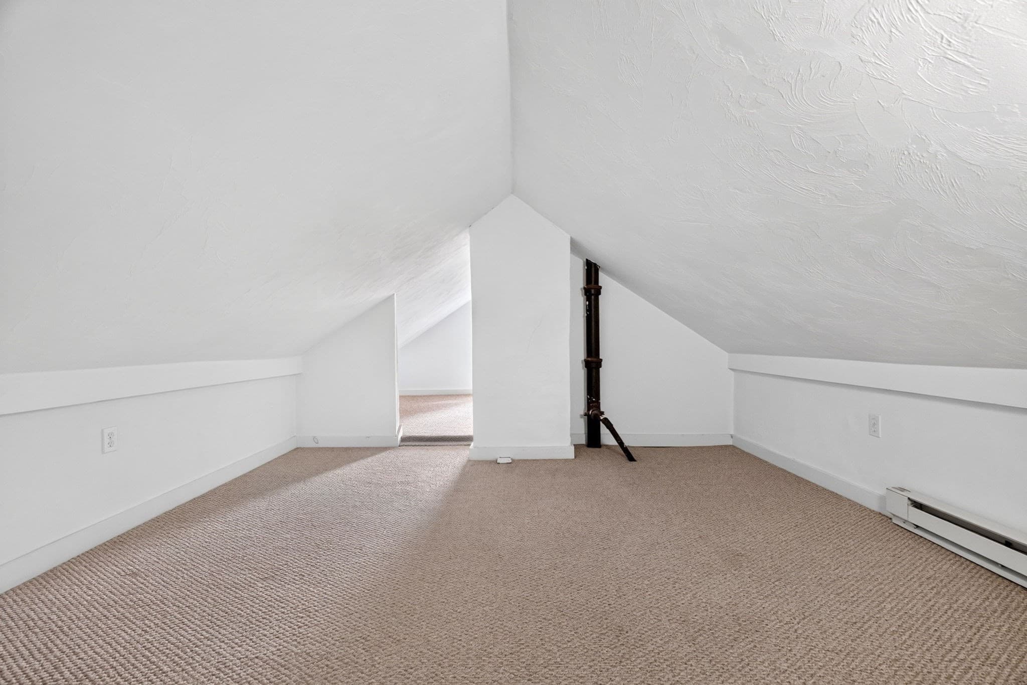 Condominium at 122 W Wyoming Ave # C, Melrose MA 02176, Melrose, photo 11 of 28