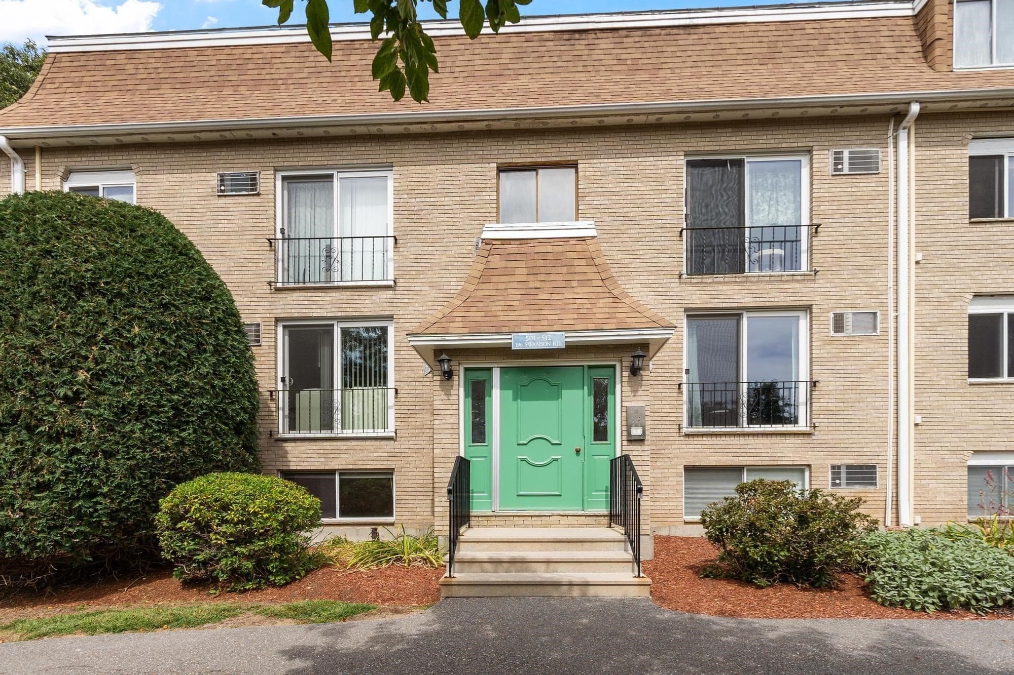 Condominium at 196 Swanson # 501, Boxborough MA 01719, Boxborough, photo 2 of 23