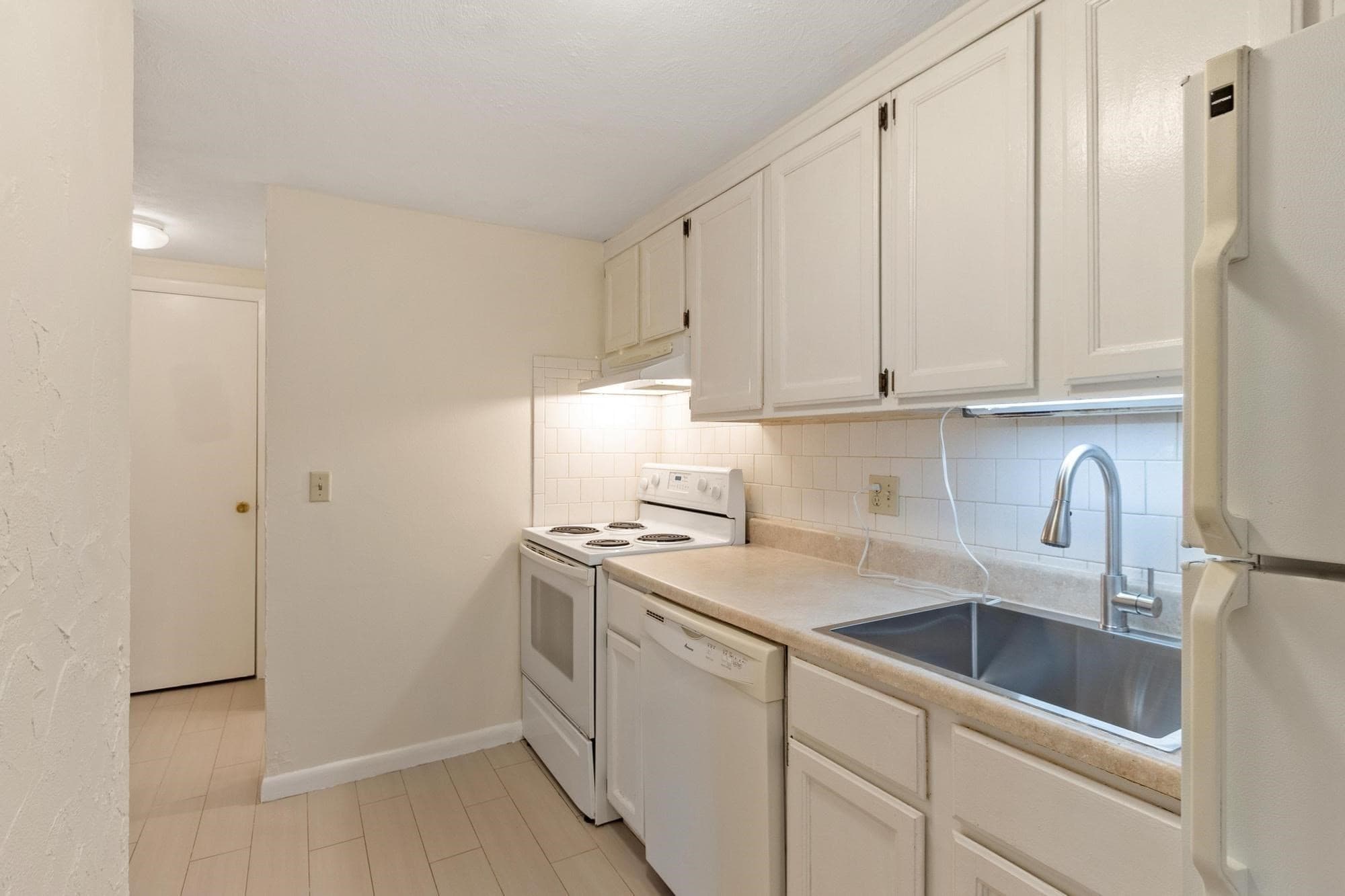 Condominium at 196 Swanson # 501, Boxborough MA 01719, Boxborough, photo 11 of 23
