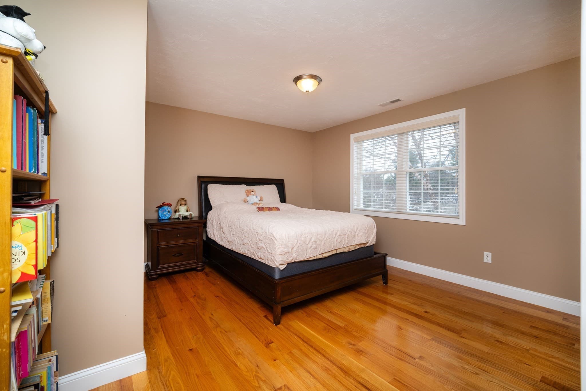 Single Family Residence at 28. Woodlawn Ave, Billerica MA 01821, Billerica, photo 18 of 31
