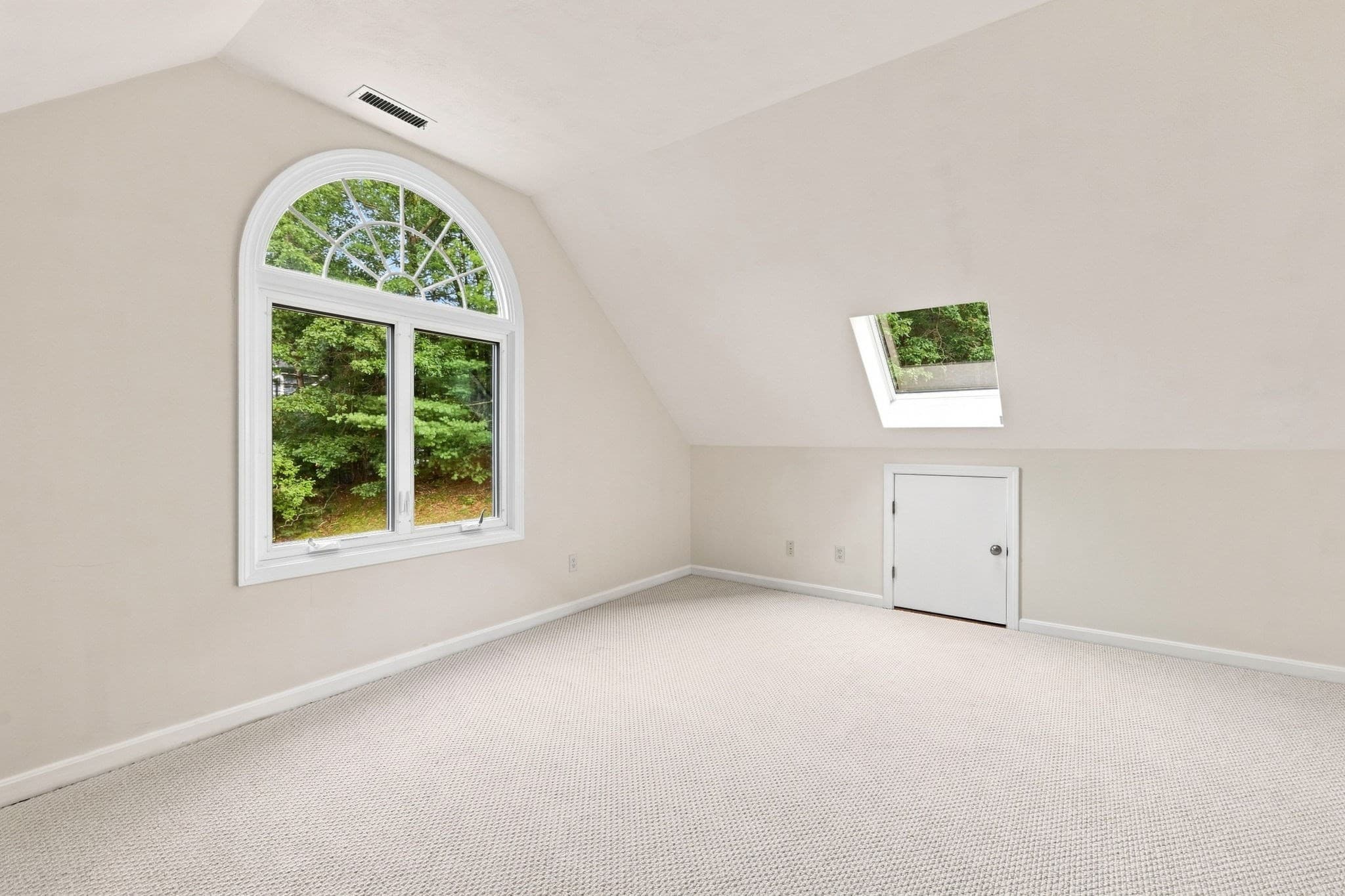 Single Family Residence at 10 Hawk Ridge Rd, Andover MA 01810, Andover, photo 22 of 27