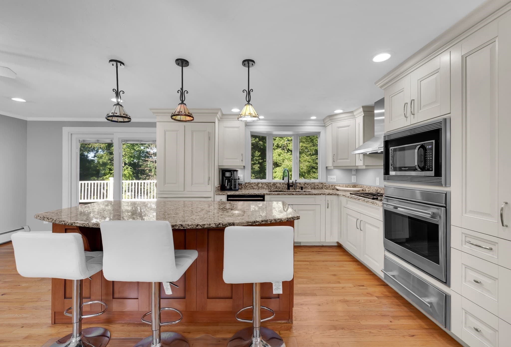 Single Family Residence at 29 Carroll St, Auburn MA 01501, Auburn, photo 4 of 19