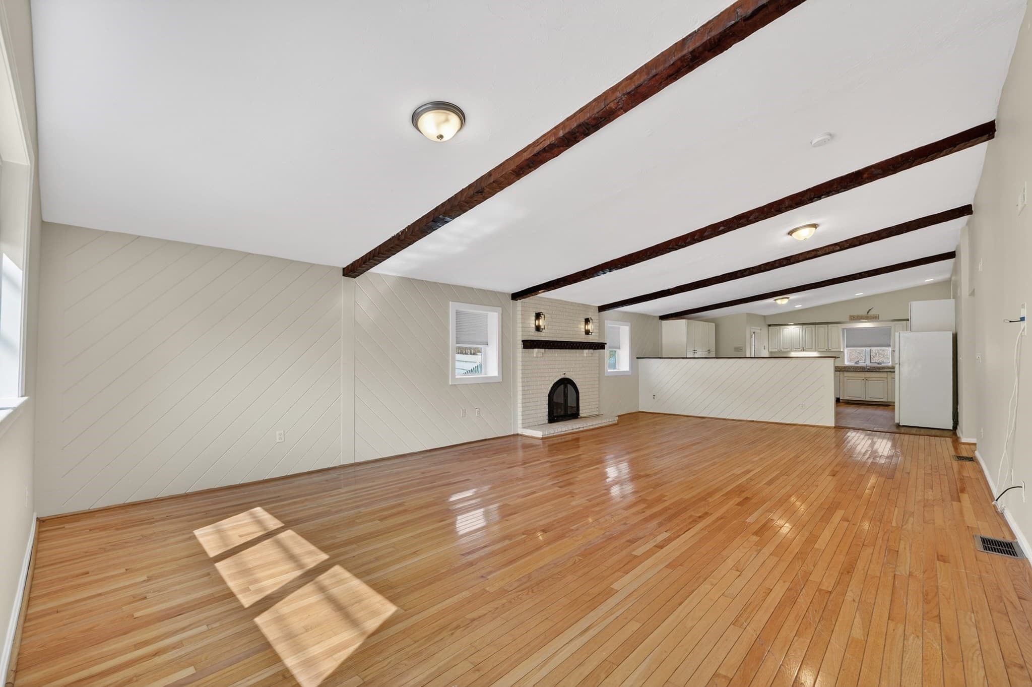 Single Family Residence at 168 South Street, Marlborough MA 01752, Marlborough, photo 3 of 17