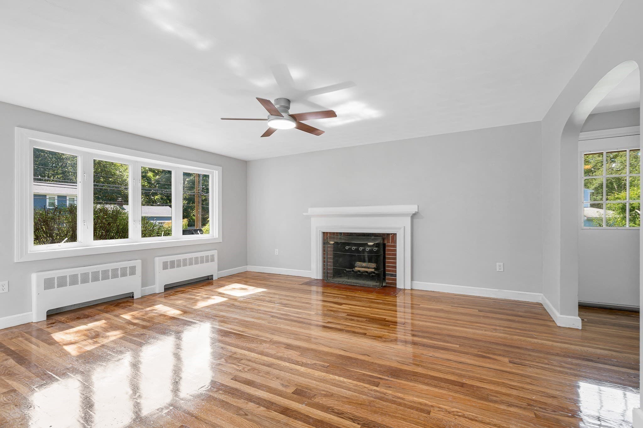Single Family Residence at 35 Forge Village Rd, Westford MA 01886, Westford, photo 4 of 31