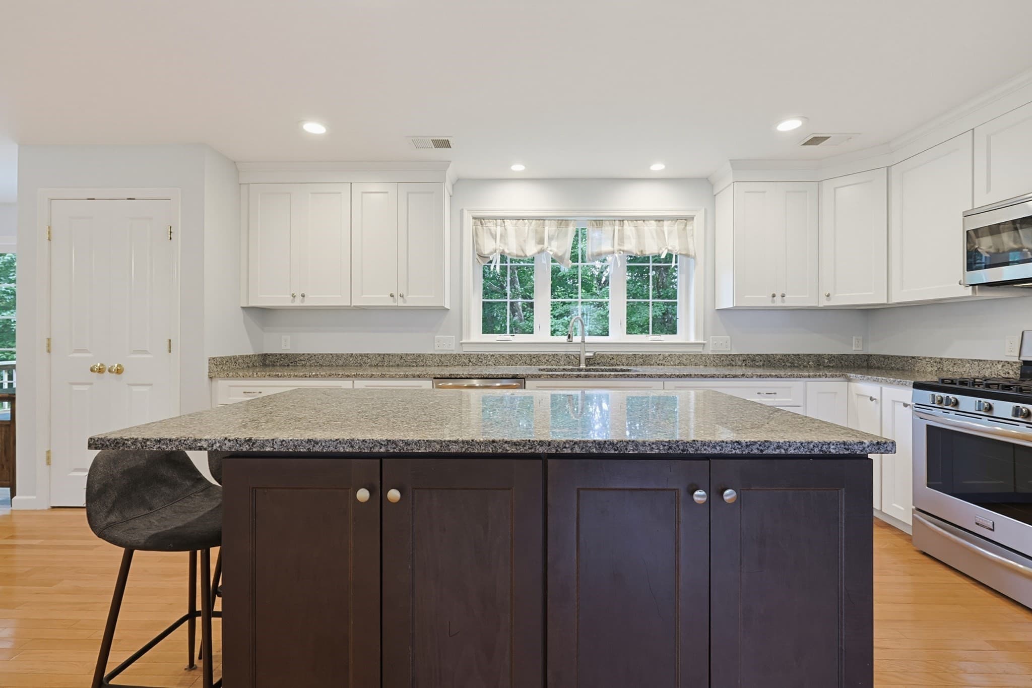 Single Family Residence at 15 Willow Brook Lane, Blackstone MA 01504, Blackstone, photo 7 of 39