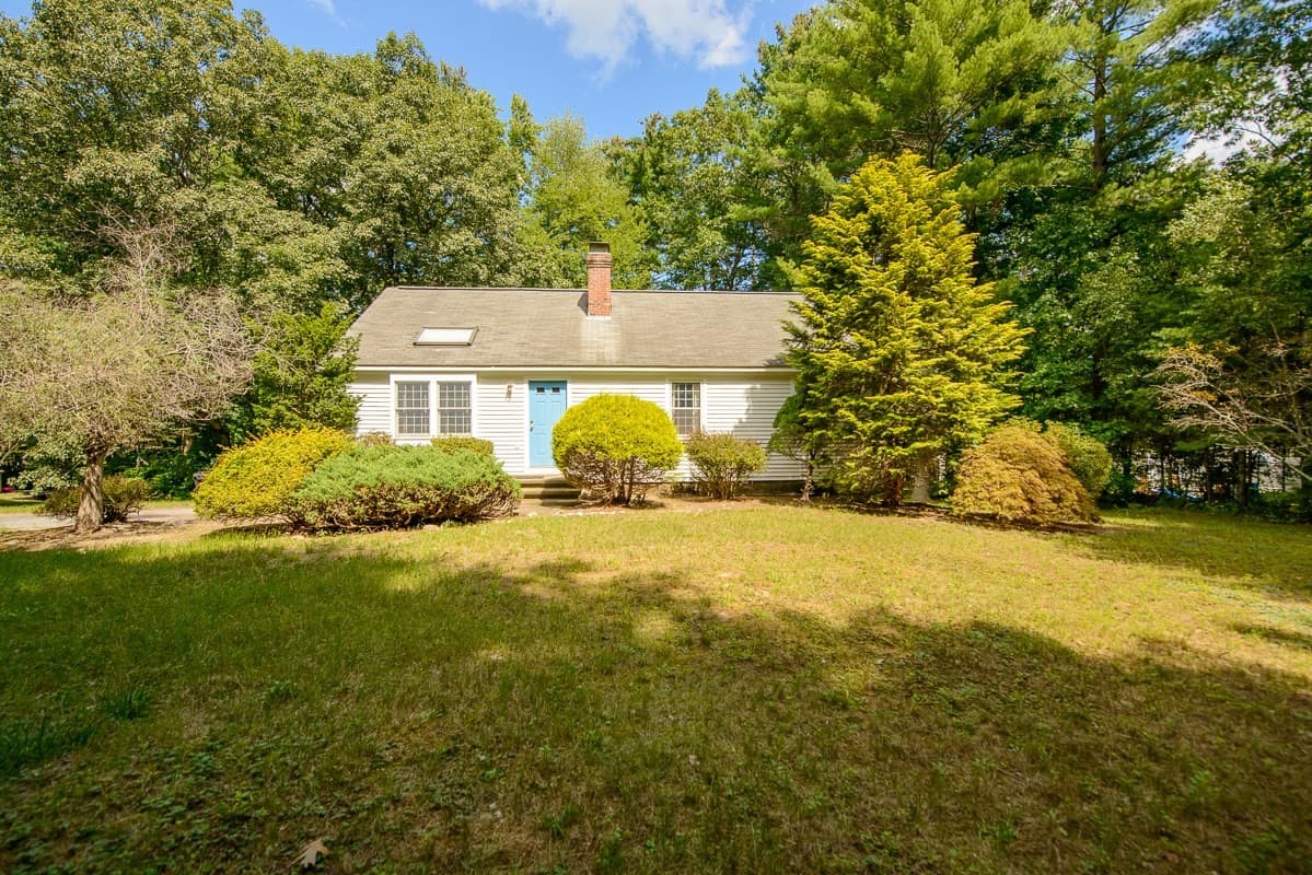 87 Squannacook Rd, Shirley MA 01464