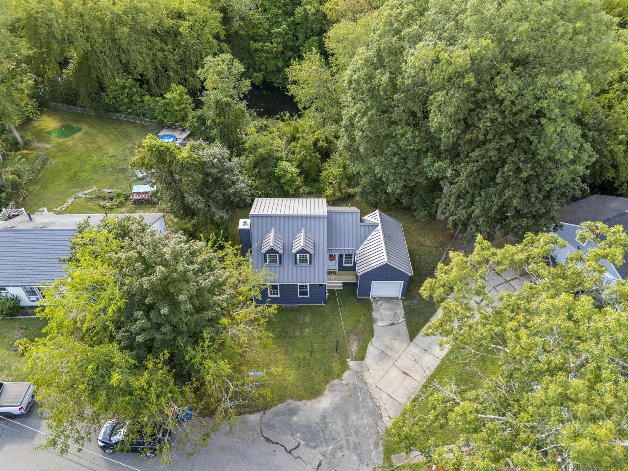 27 Westdale Ave, Seekonk MA 02771