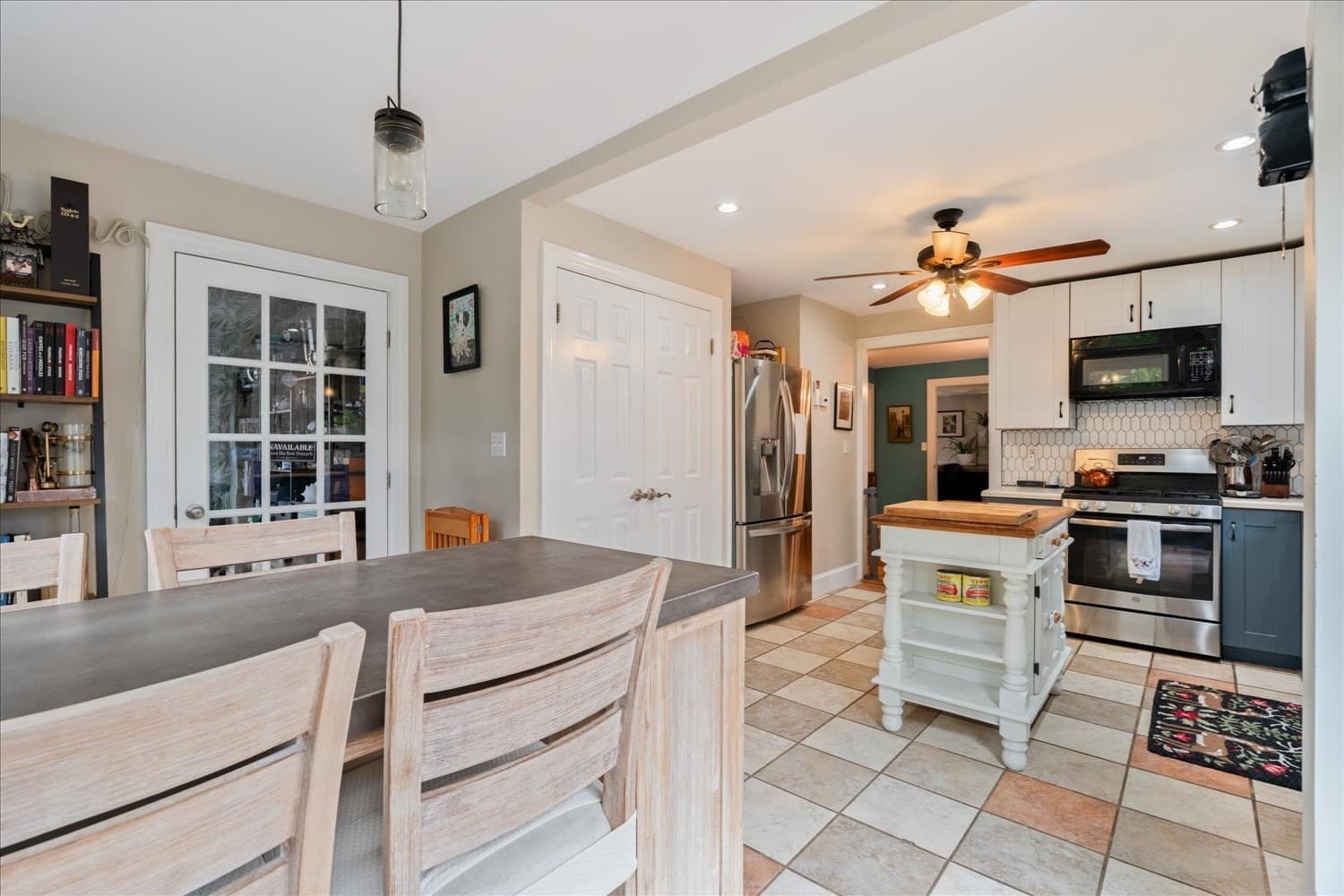 Single Family Residence at 22 Reservoir St, Seekonk MA 02771, Seekonk, photo 8 of 35