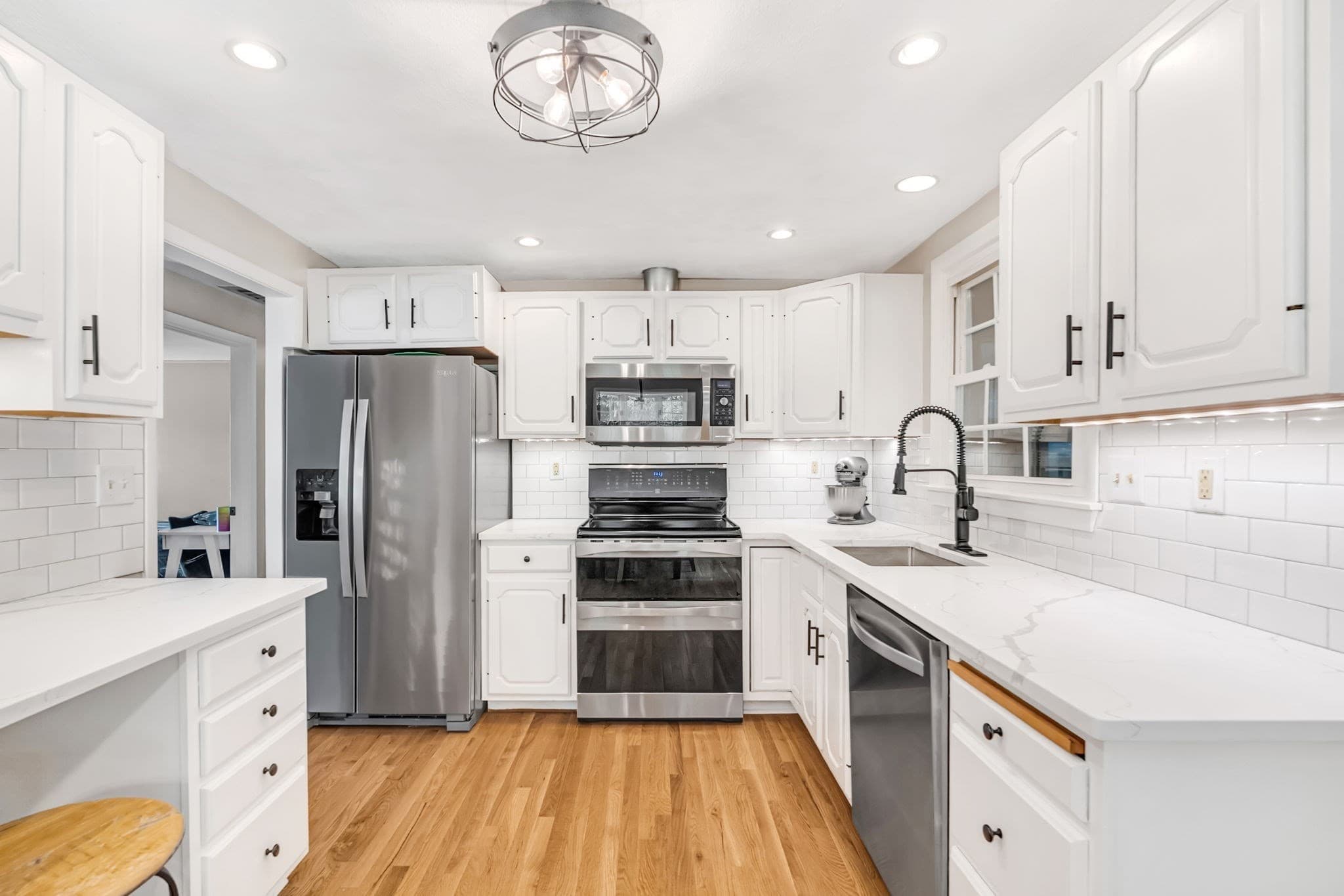 Single Family Residence at 32 Briarwood Rd, Framingham MA 01701, Framingham, photo 5 of 20