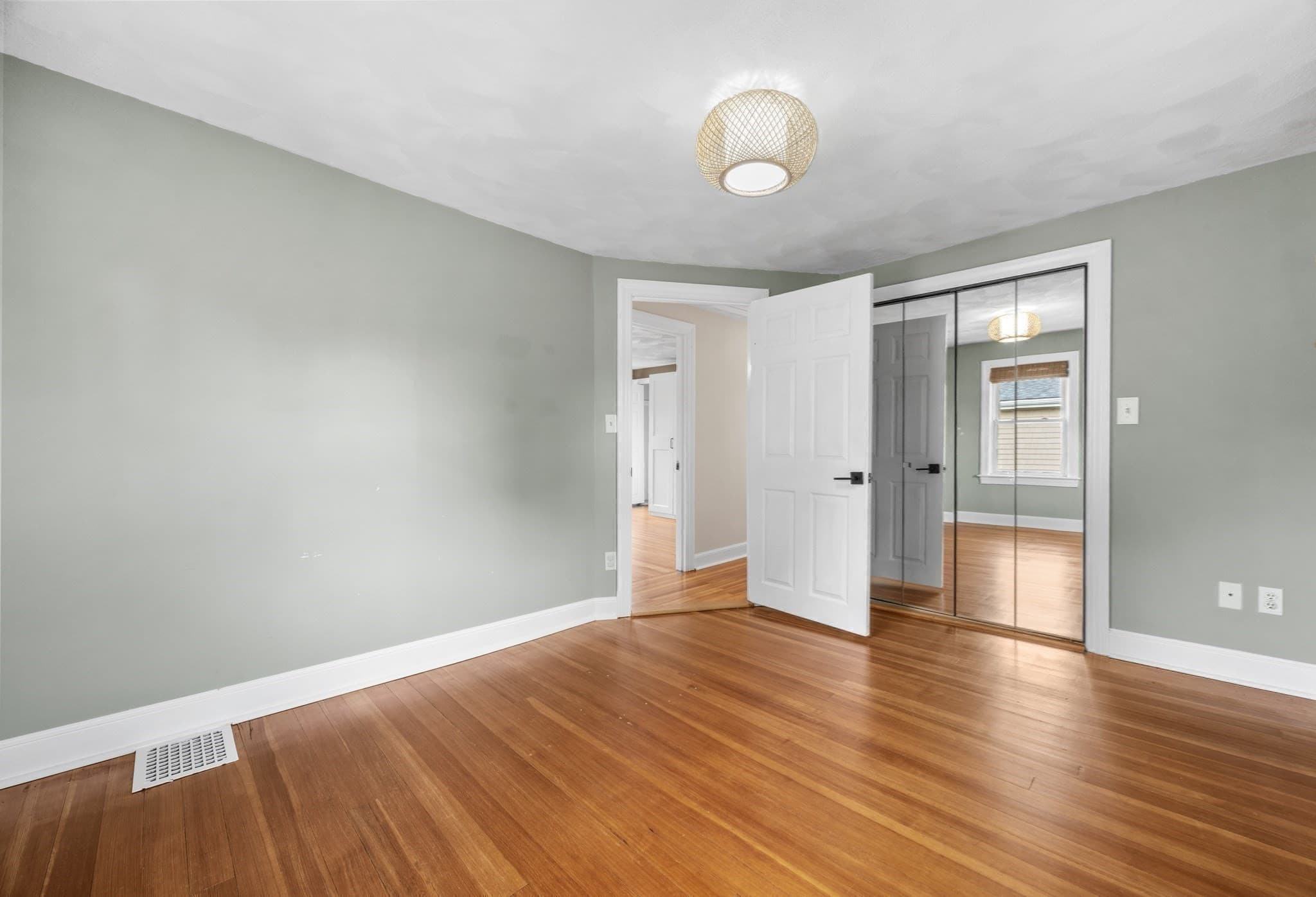 Single Family Residence at 61 Edgemont Rd, Braintree MA 02184, Braintree, photo 26 of 39