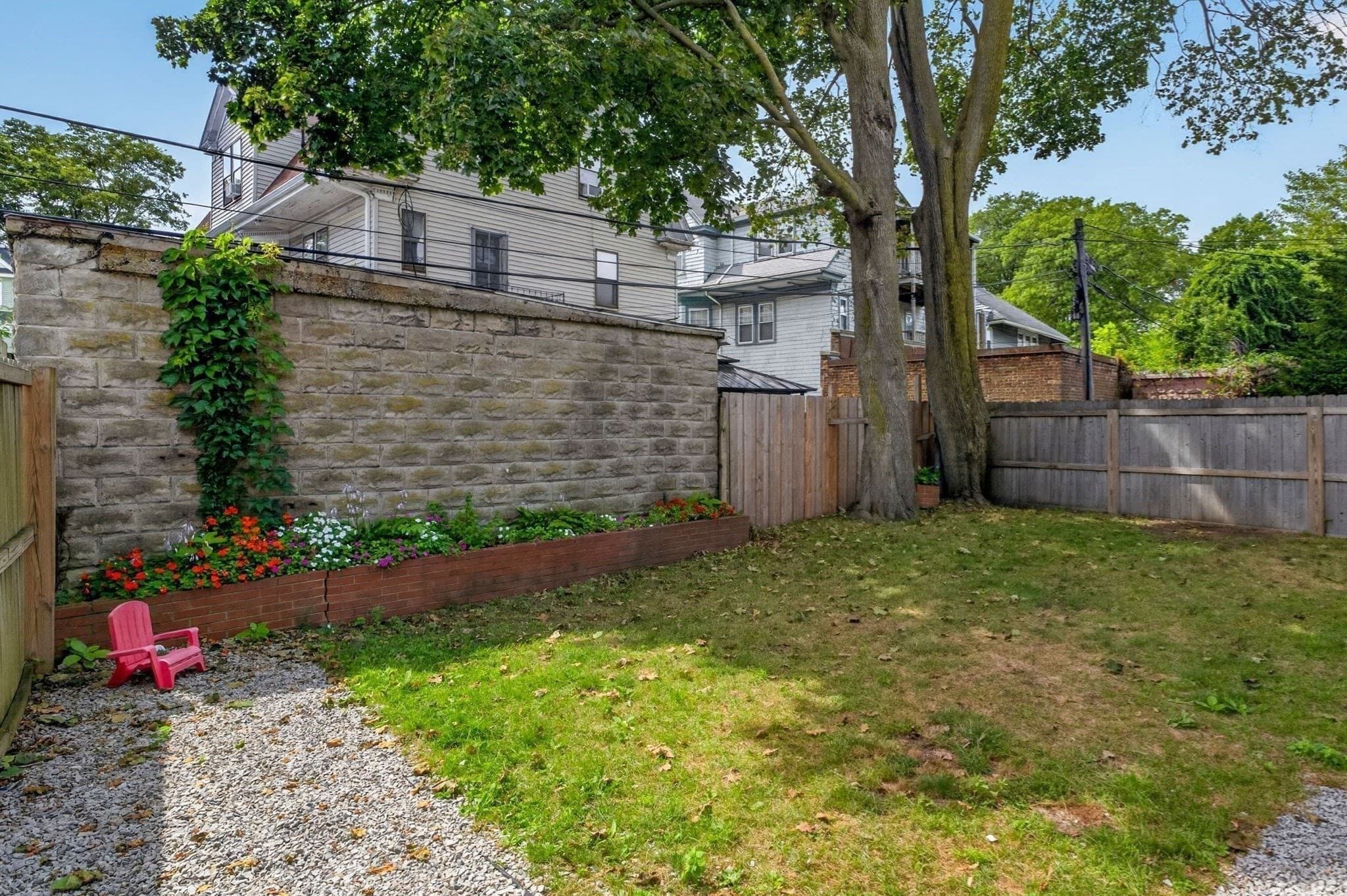 Condominium at 16 Pasadena Rd # 3, Boston MA 02121, photo 14 of 19