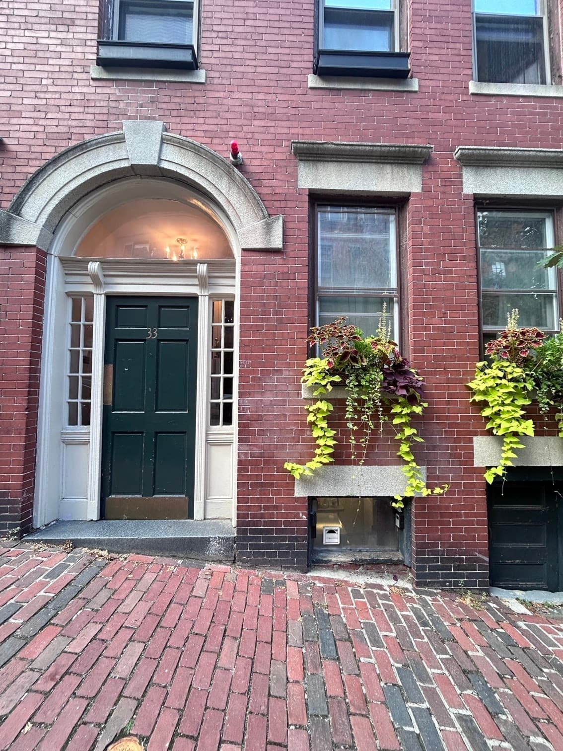 33 Irving St # 1, Boston MA 02114