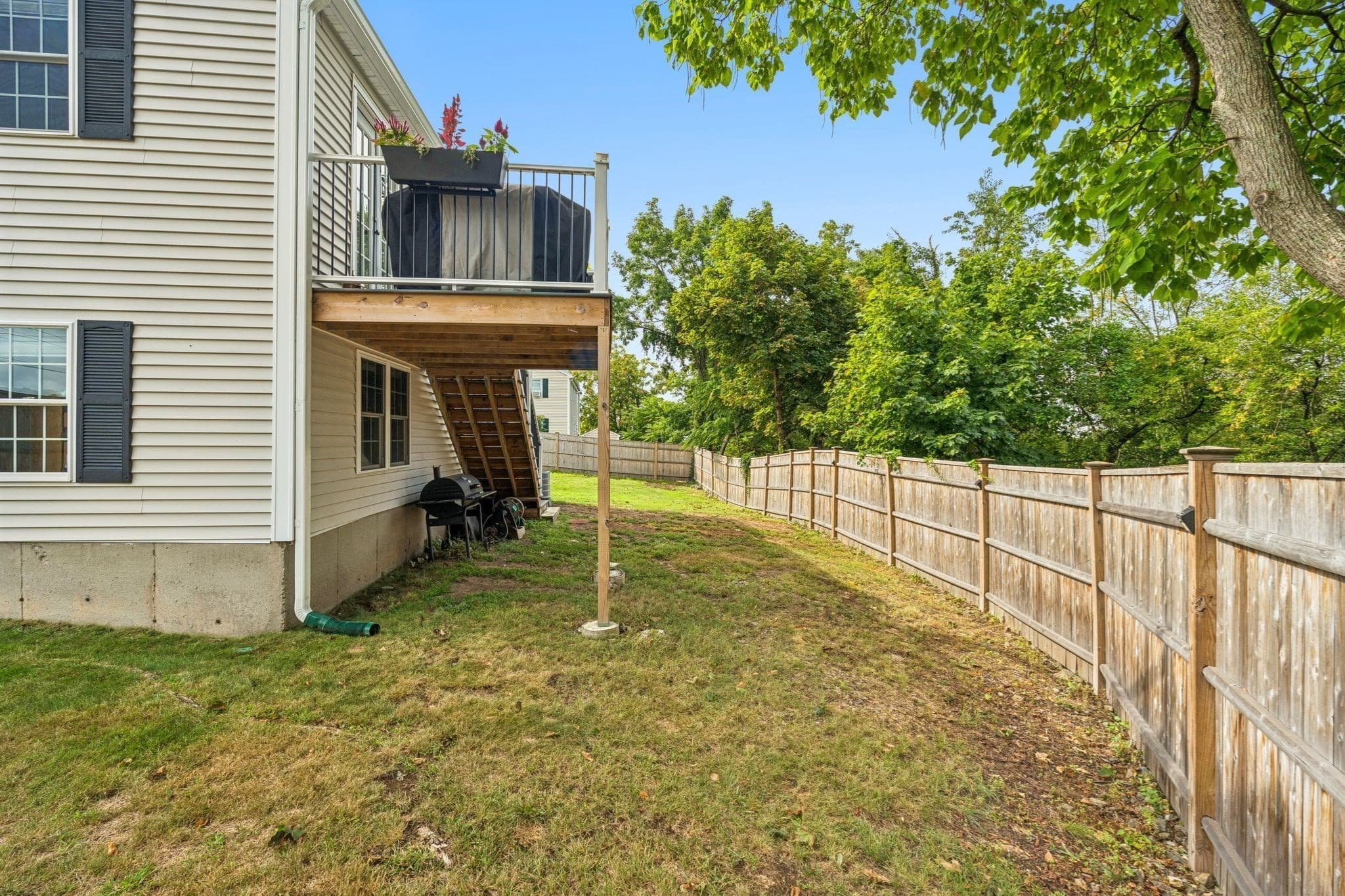 Single Family Residence at 8 Skyview Ln, Woburn MA 01801, Woburn, photo 20 of 24