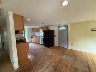 Single Family Residence at 42 Whittier Road, Marlborough MA 01752, Marlborough, photo 11 of 33