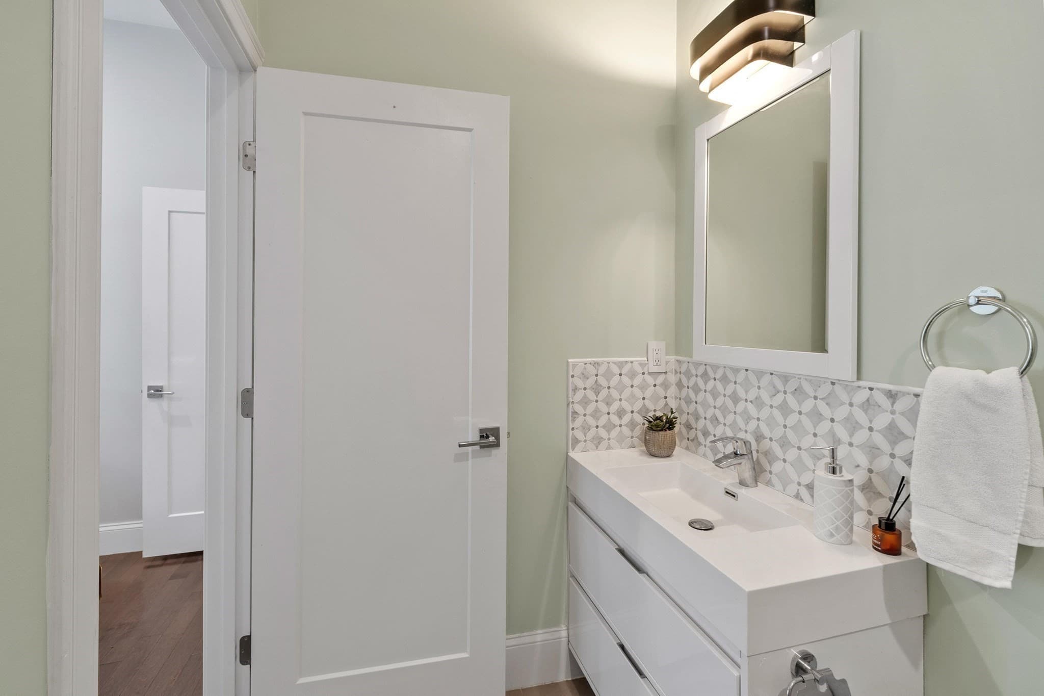 Condominium at 301 Saratoga Street # 1, Boston MA 02128, Boston, photo 11 of 27