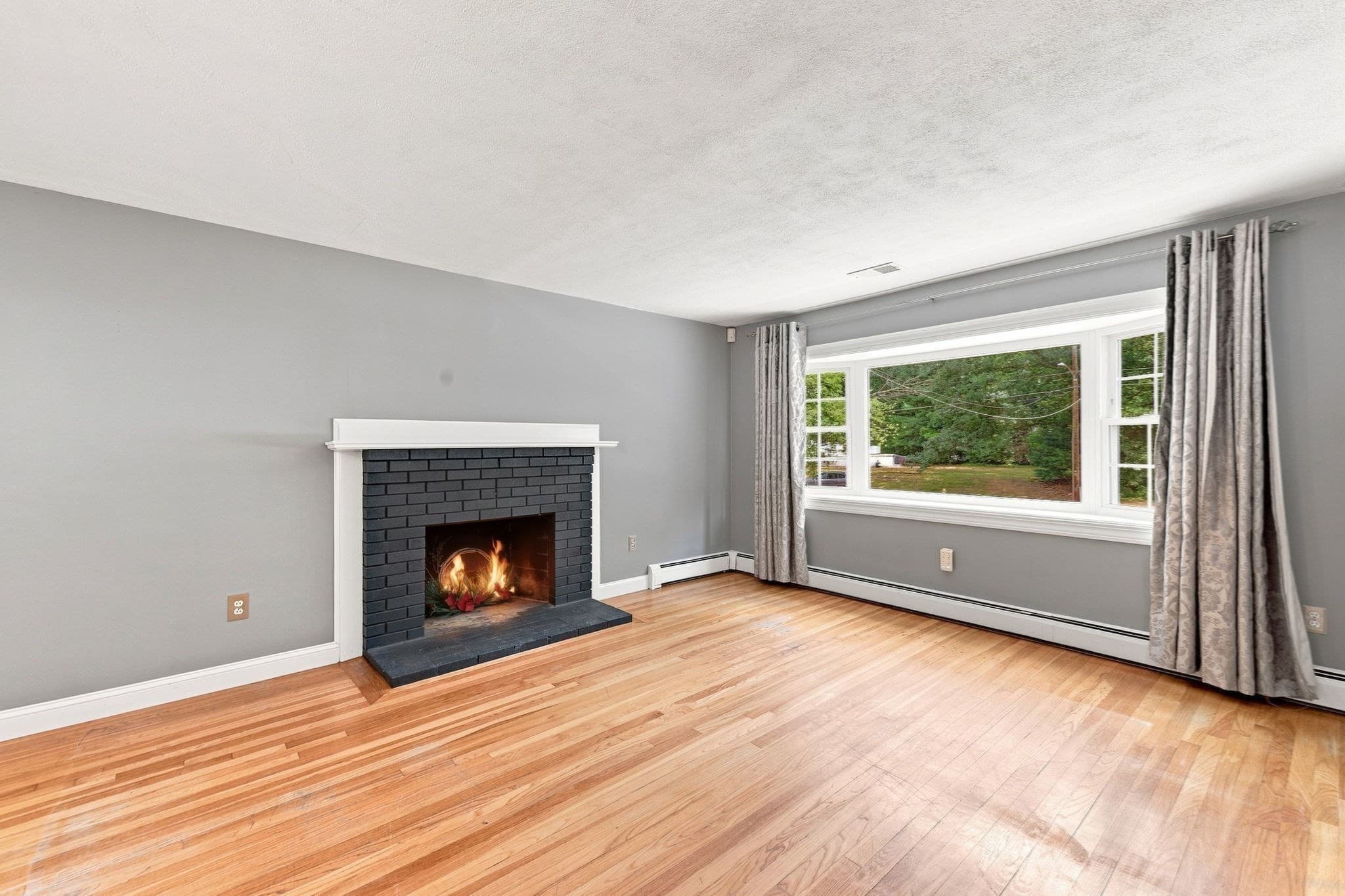 Single Family Residence at 8 Victory Rd, Billerica MA 01862, Billerica, photo 9 of 40