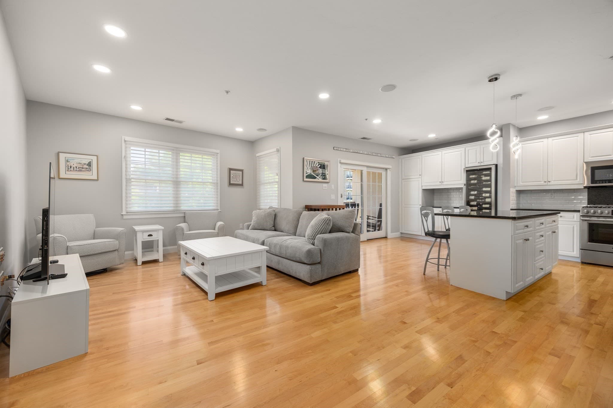 Condominium at 201 Victory Rd # 201, Quincy MA 02171, Quincy, photo 16 of 26