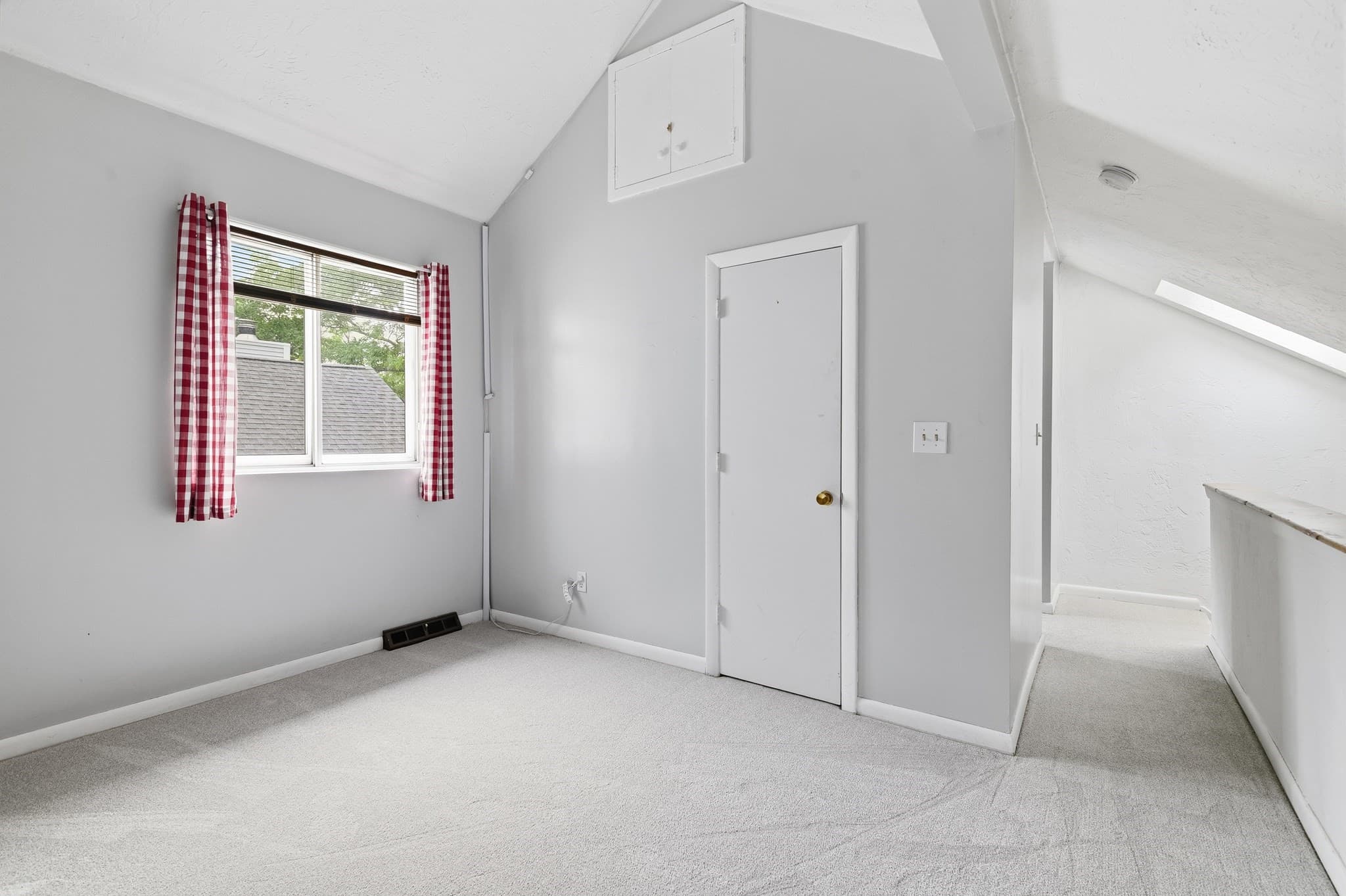 Condominium at 195 Lake Street, Unit 11 # 11, Weymouth MA 02189, Weymouth, photo 13 of 34