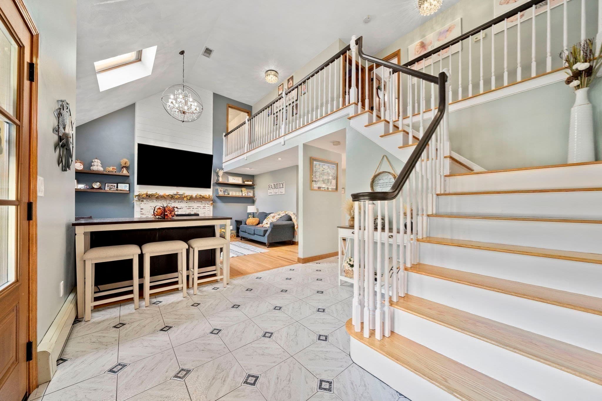 Single Family Residence at 210 Boxwood Ln, Bridgewater MA 02324, Bridgewater, photo 6 of 42